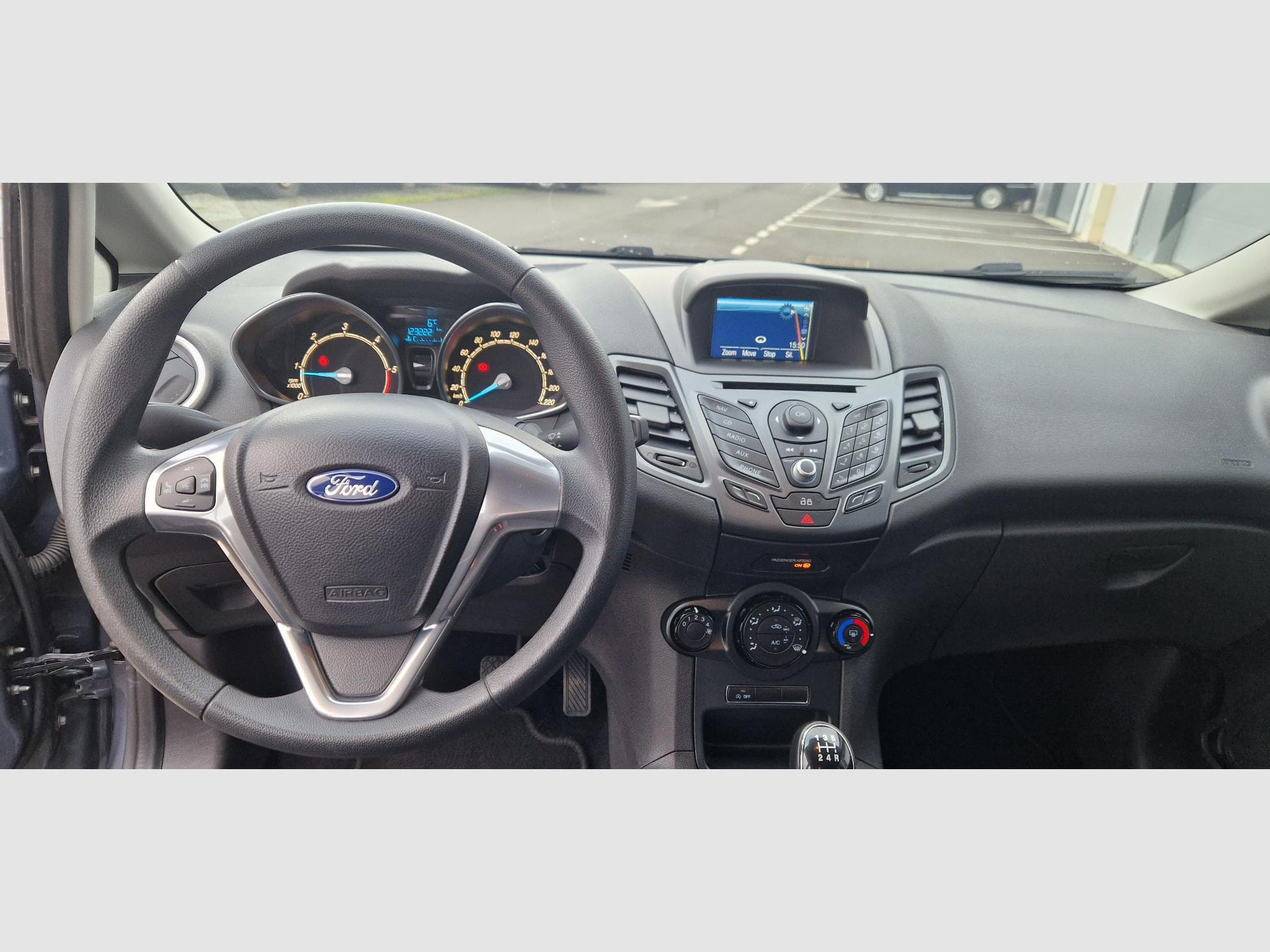 Ford Fiesta VII ph.2 1.6 tdci 95ch (2014) - Foto 14