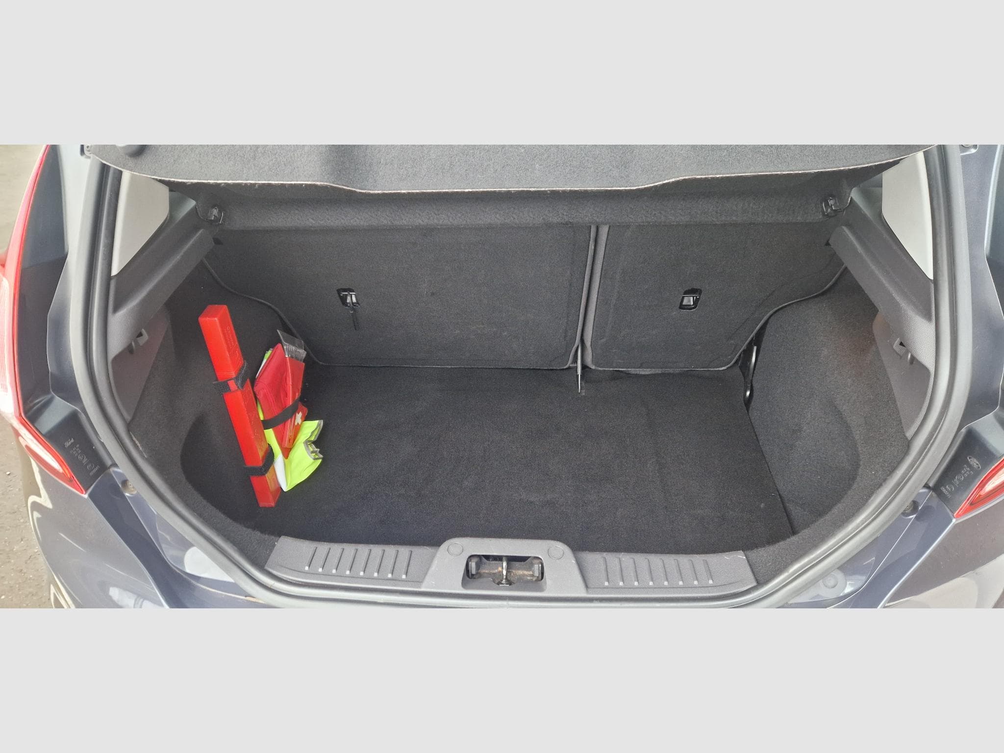 Ford Fiesta VII ph.2 1.6 tdci 95ch (2014) - Foto 15