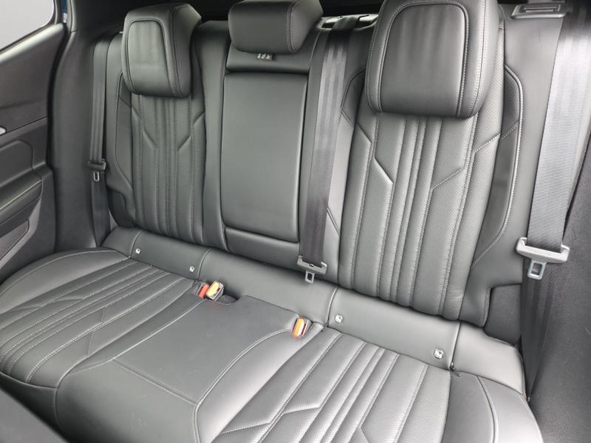 Peugeot 408 DGYT (2024) - Photo 11