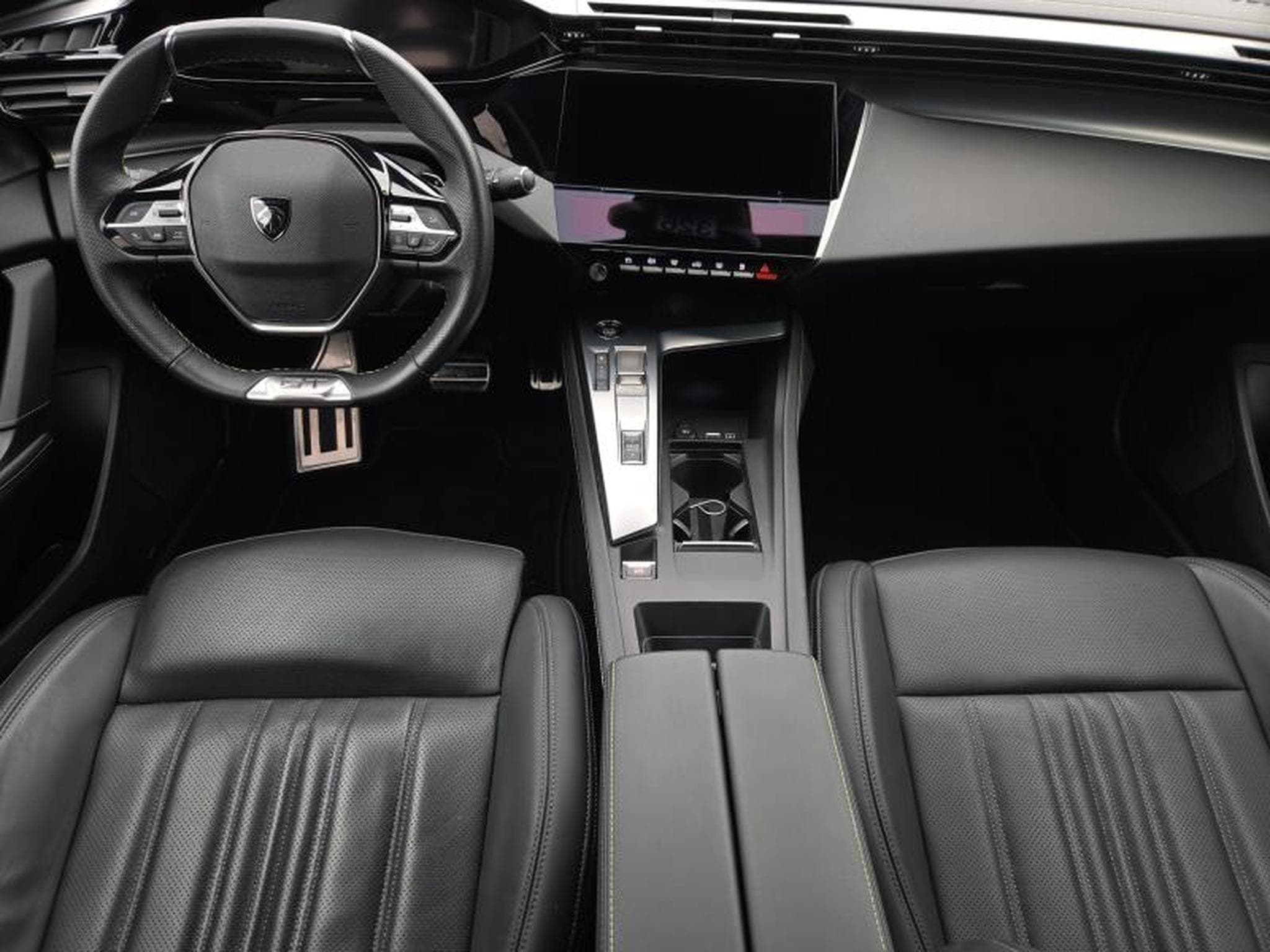 Peugeot 408 DGYT (2024) - Photo 23