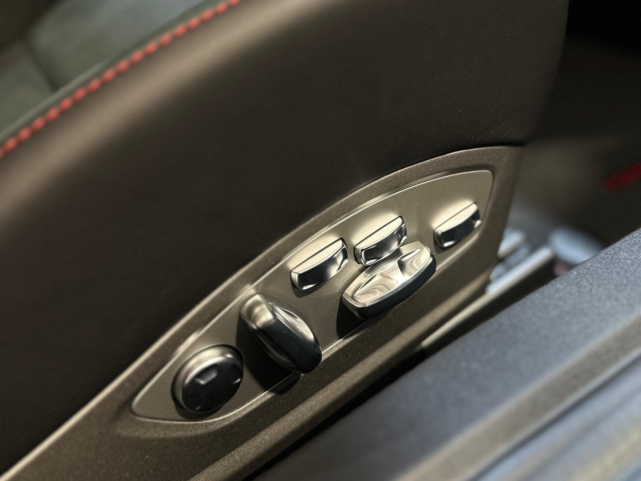 Porsche 718 Boxter 4.0 GTS (2024) - Photo 2