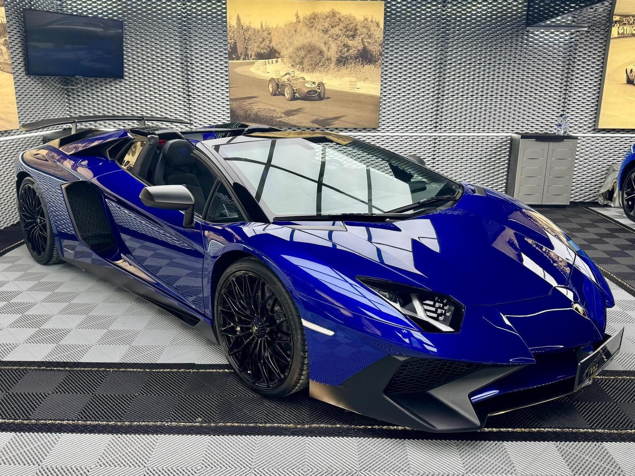 Lamborghini Aventador SV Roadster 1 of 500 AD Personam Blu Sideris (2016) - Foto 1