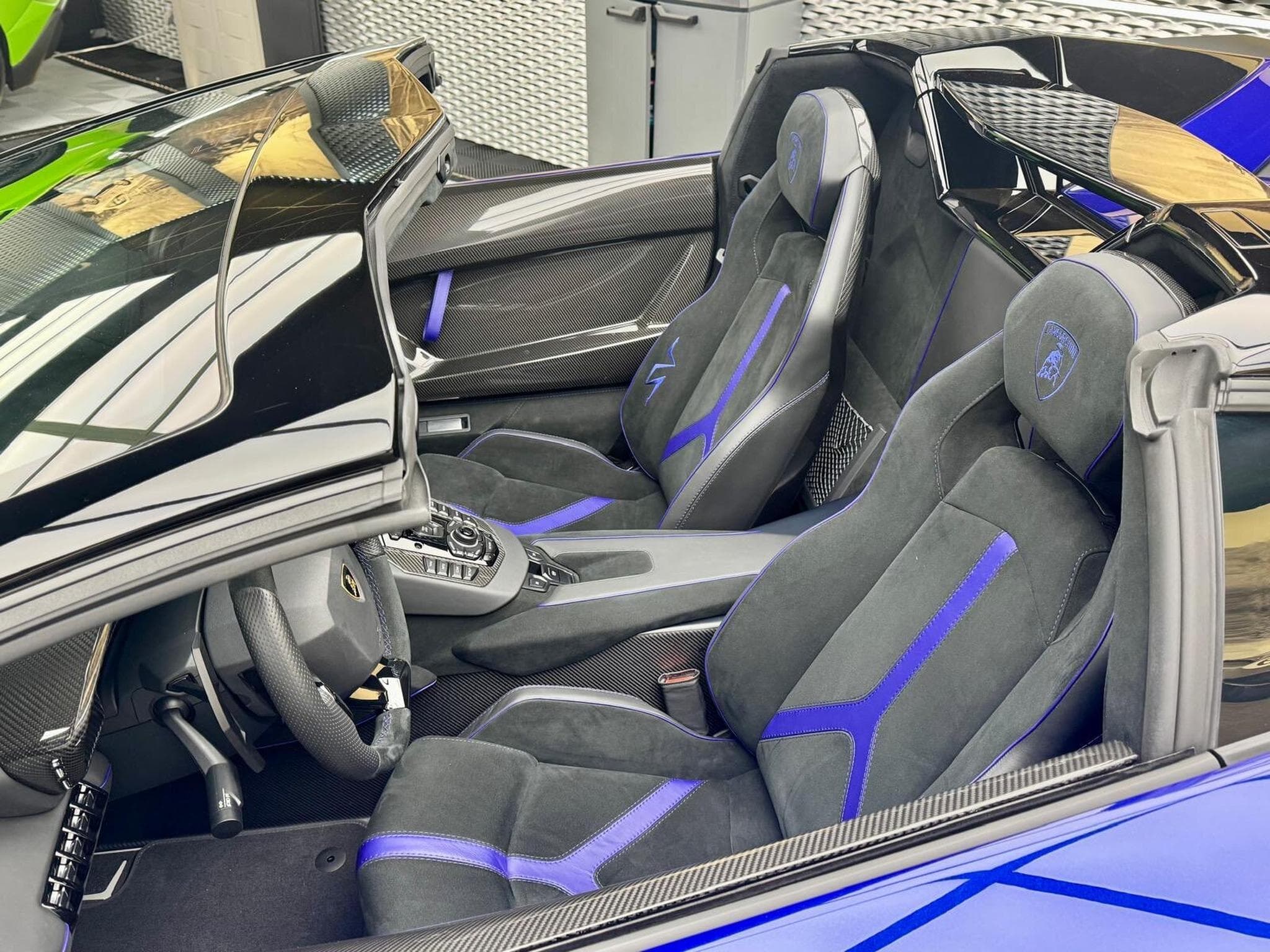 Lamborghini Aventador SV Roadster 1 of 500 AD Personam Blu Sideris (2016) - Foto 5