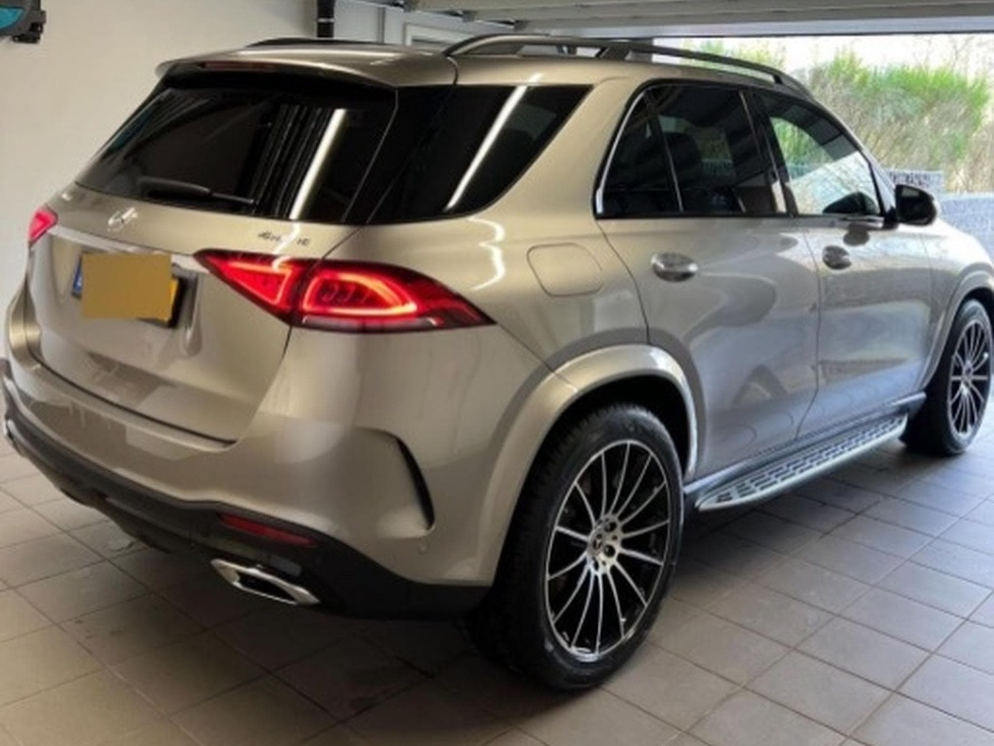 Mercedes GLE 400 4Matic (2023) - Photo 2