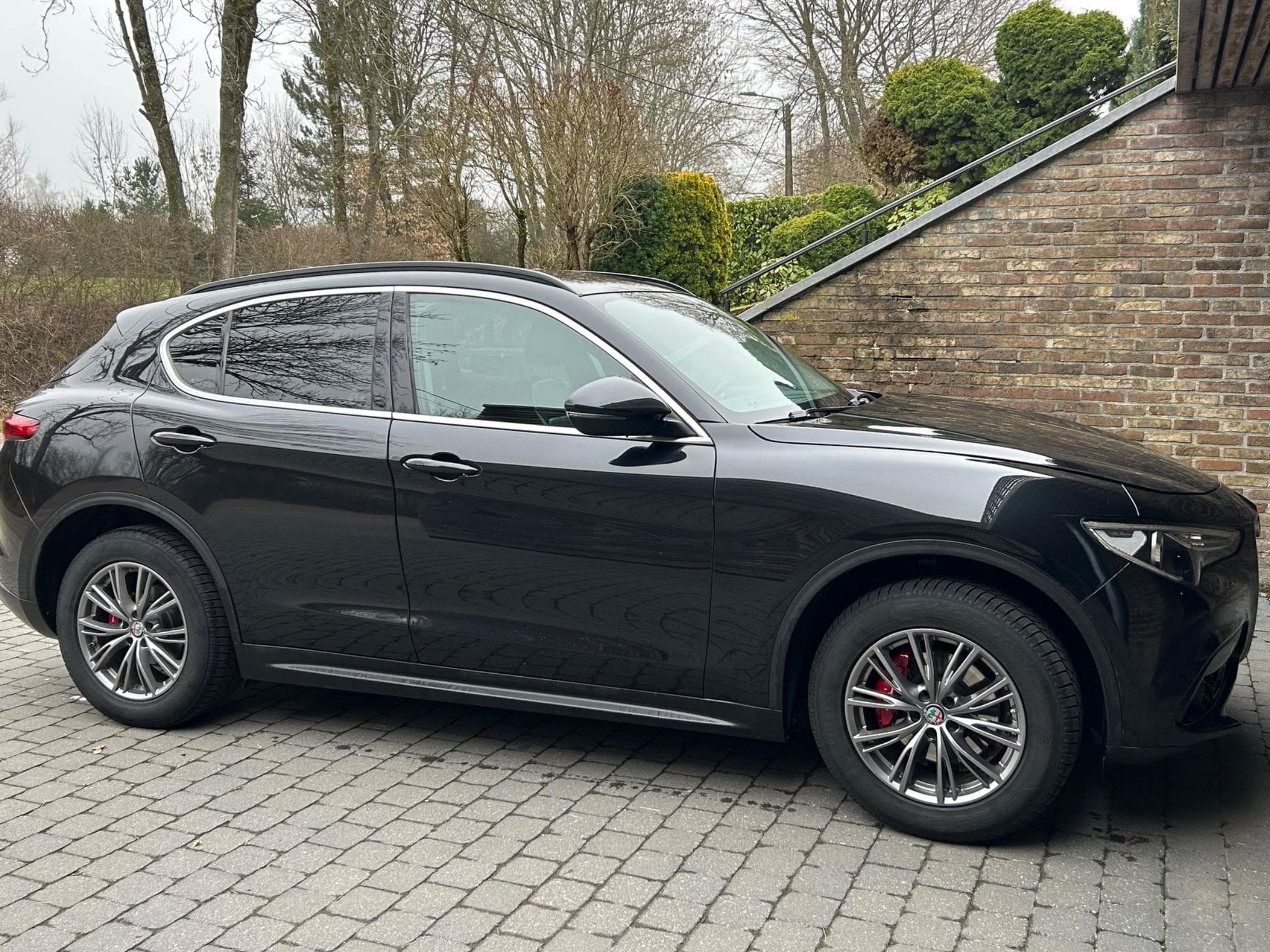 Alfa-Romeo Stelvio (2017) - Photo 2