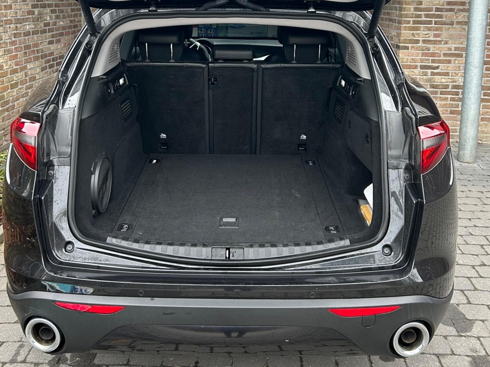 Alfa-Romeo Stelvio (2017) - Photo 4