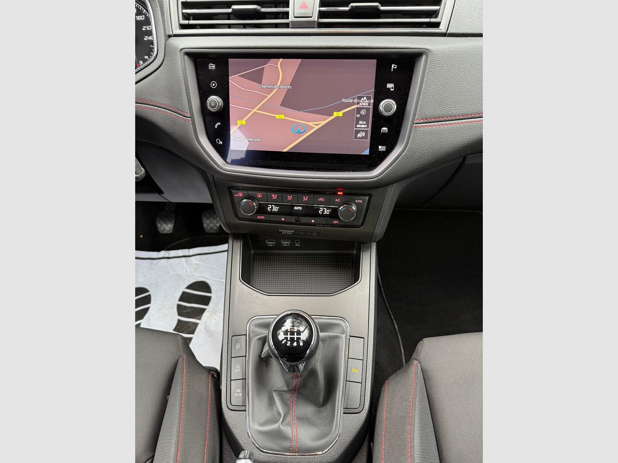 Seat Ibiza 1.0 EcoTSI 115ch FR Sport Line Euro6 (2019) - Foto 8