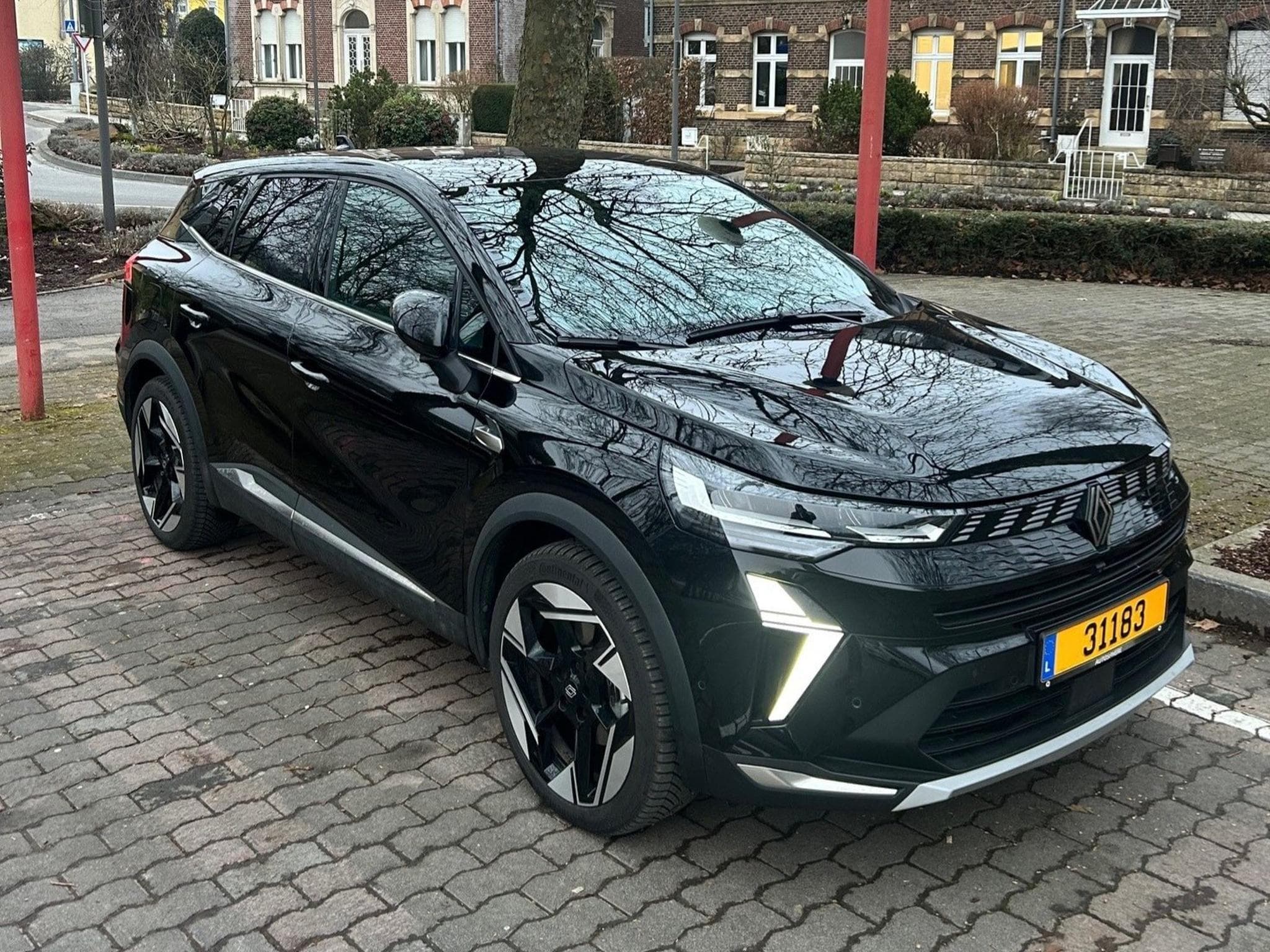 Renault Symbioz Iconic full Hybrid 145 hp (2025) - Foto 3