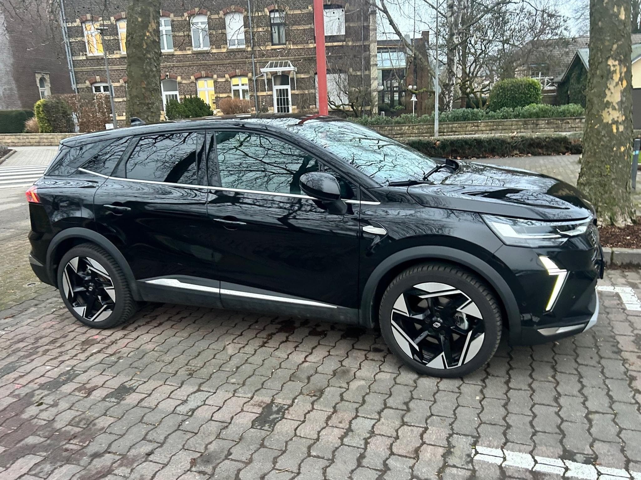 Renault Symbioz Iconic full Hybrid 145 hp (2025) - Foto 4