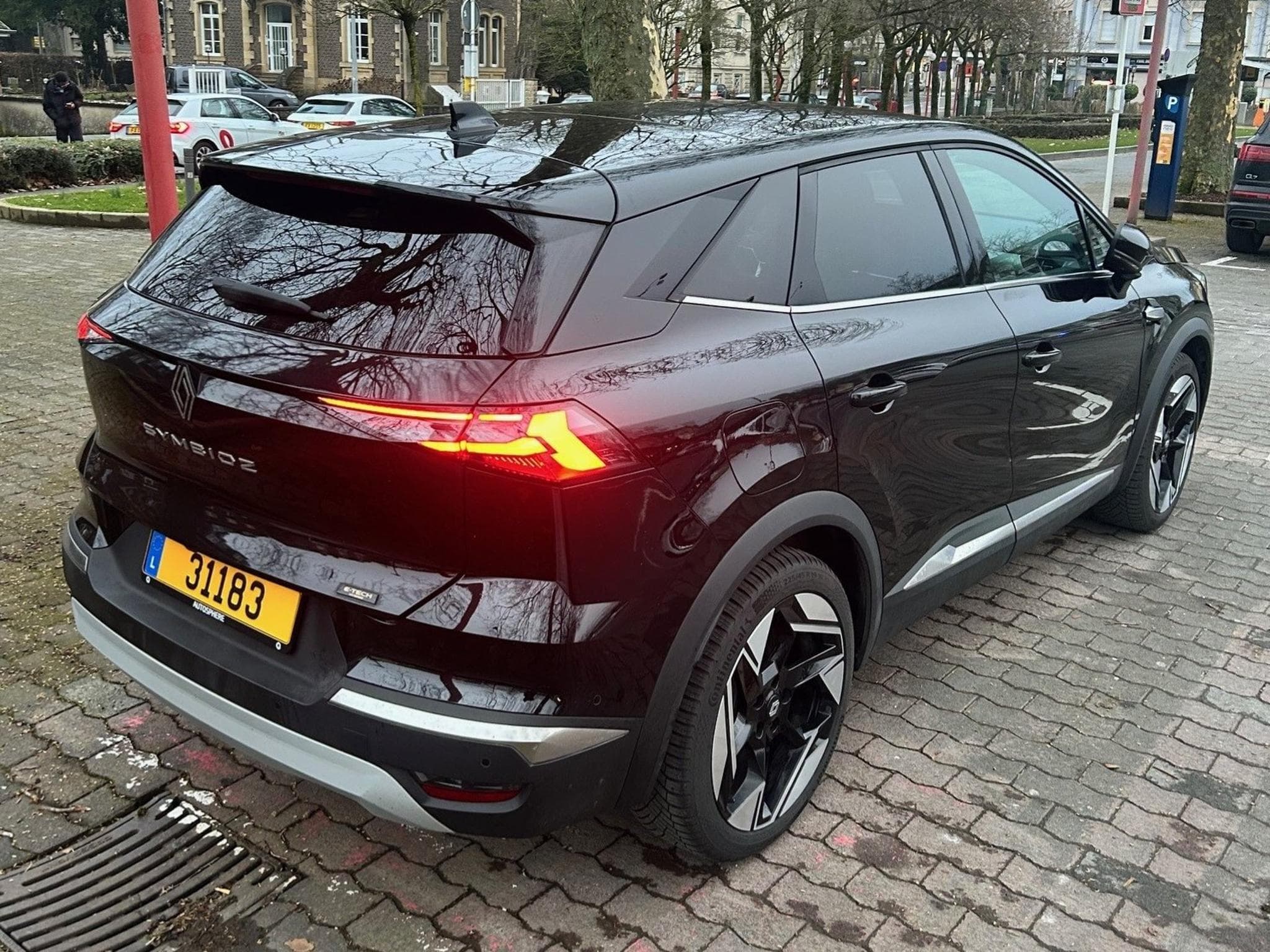 Renault Symbioz Iconic full Hybrid 145 hp (2025) - Foto 5