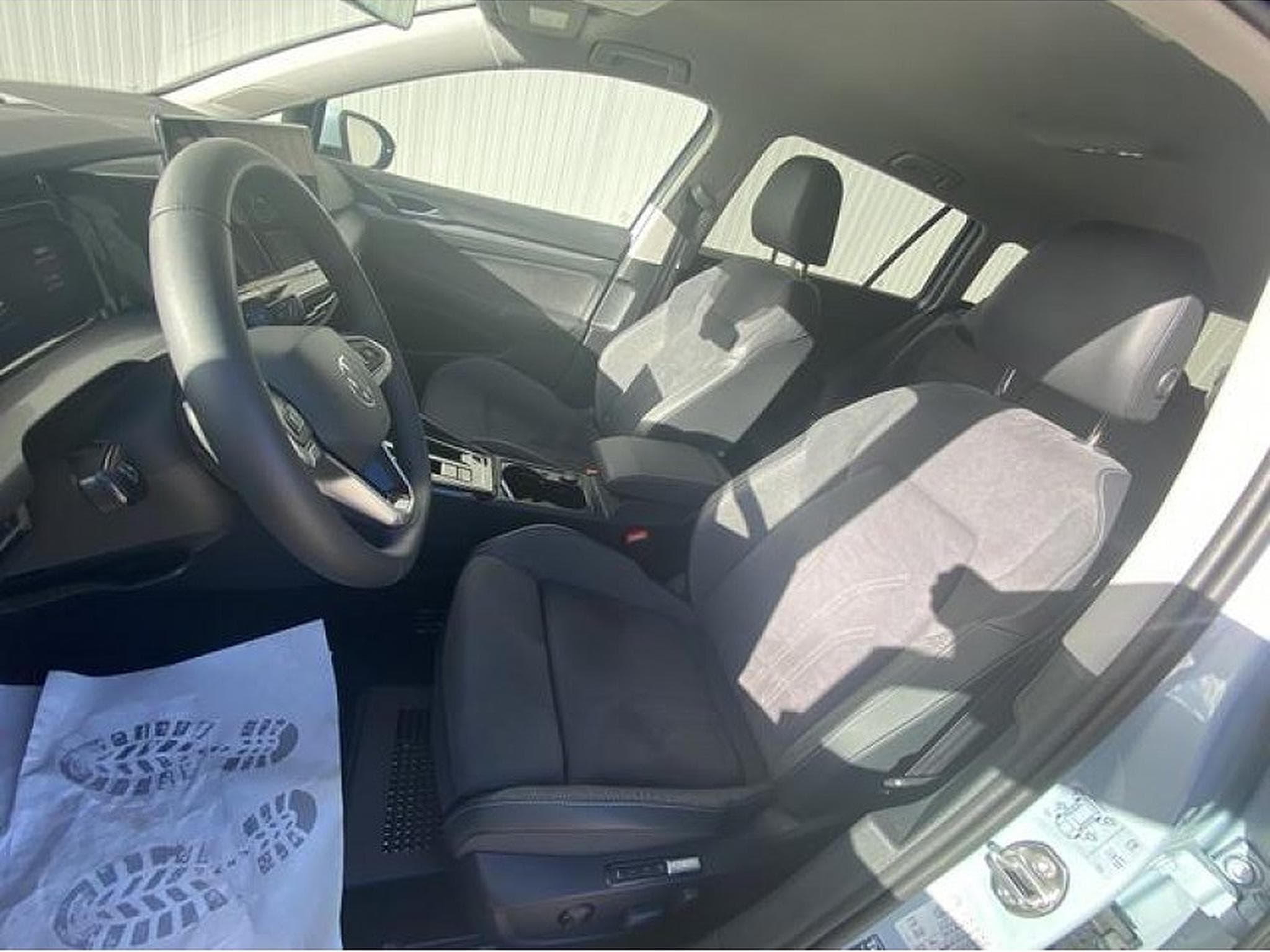 VW Golf (2025) - Foto 10