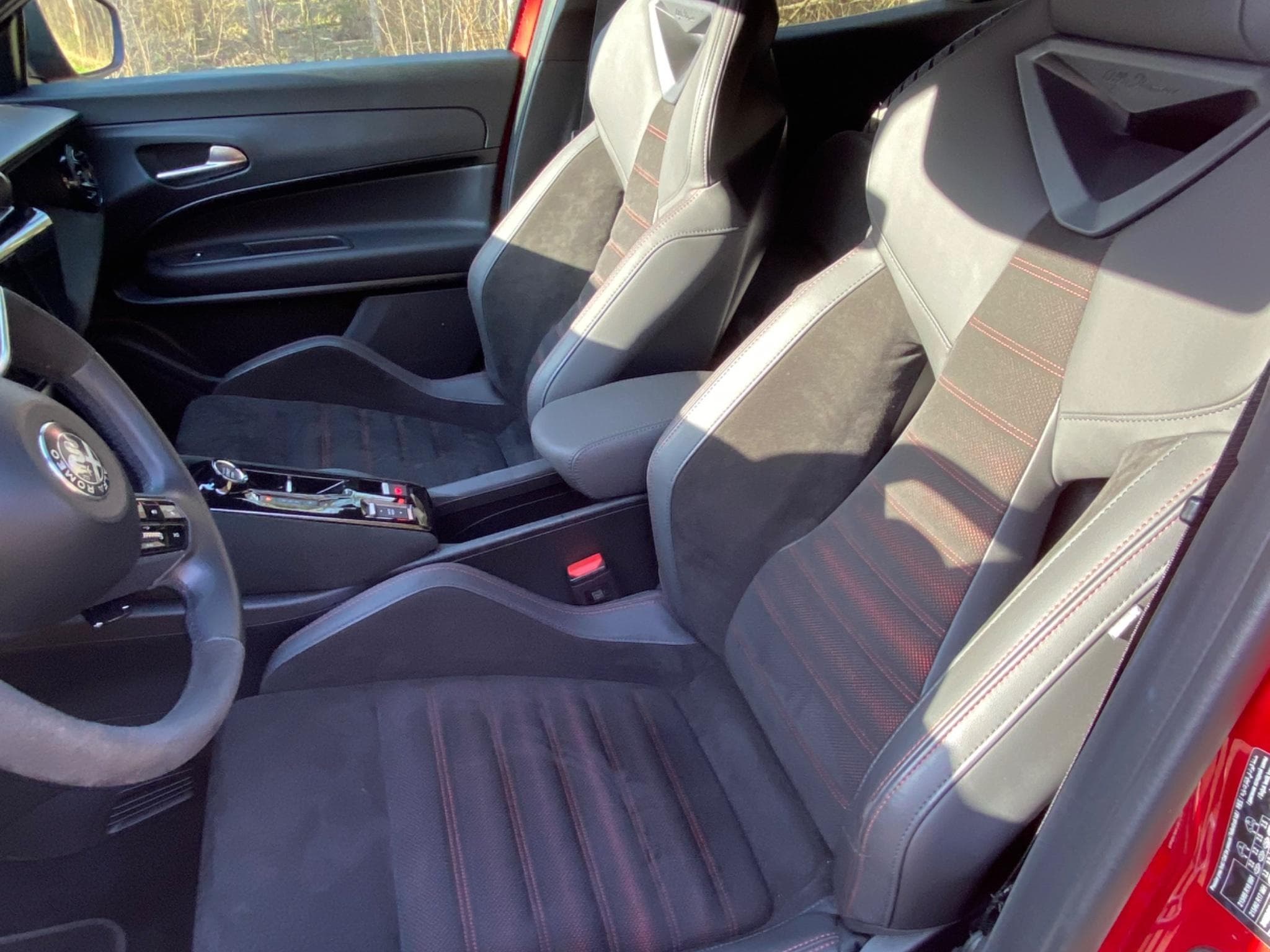 Alfa-Romeo Junior Speciale (2025) - Photo 4