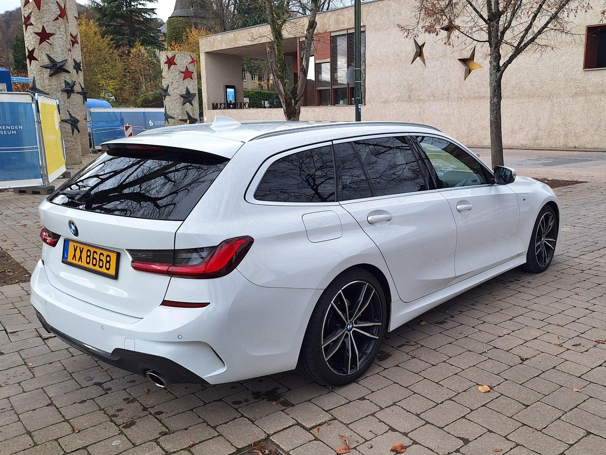 BMW 320 320d Touring M-Sport (2019) - Photo 3