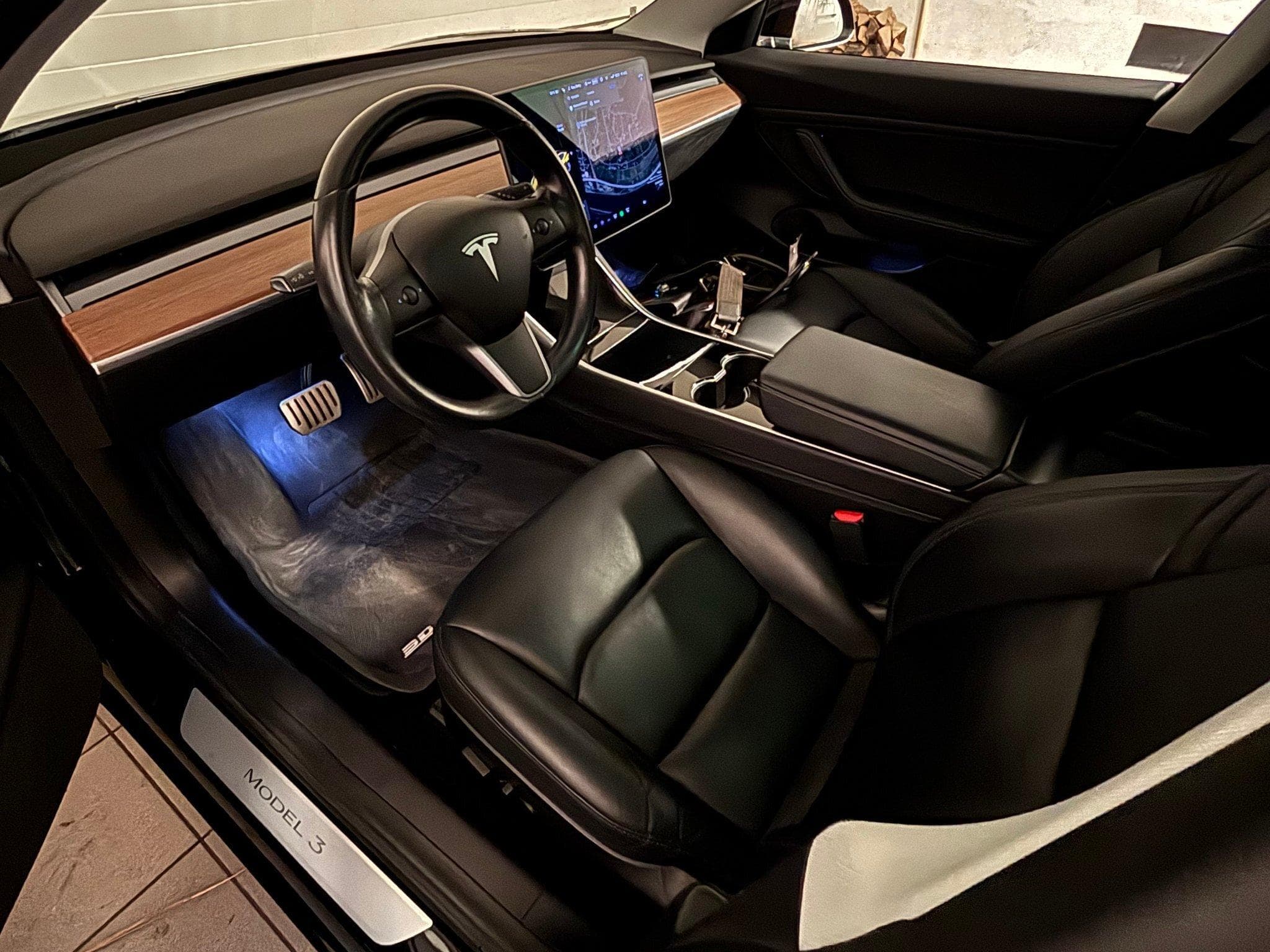 Tesla Model 3 Performance (2019) - Photo 2