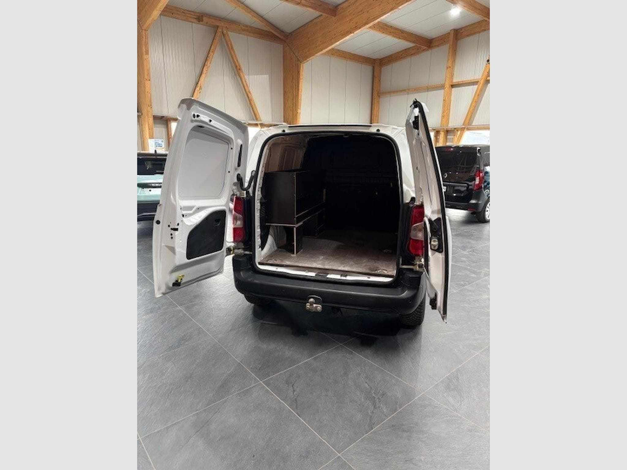 Peugeot Partner (2021) - Foto 3