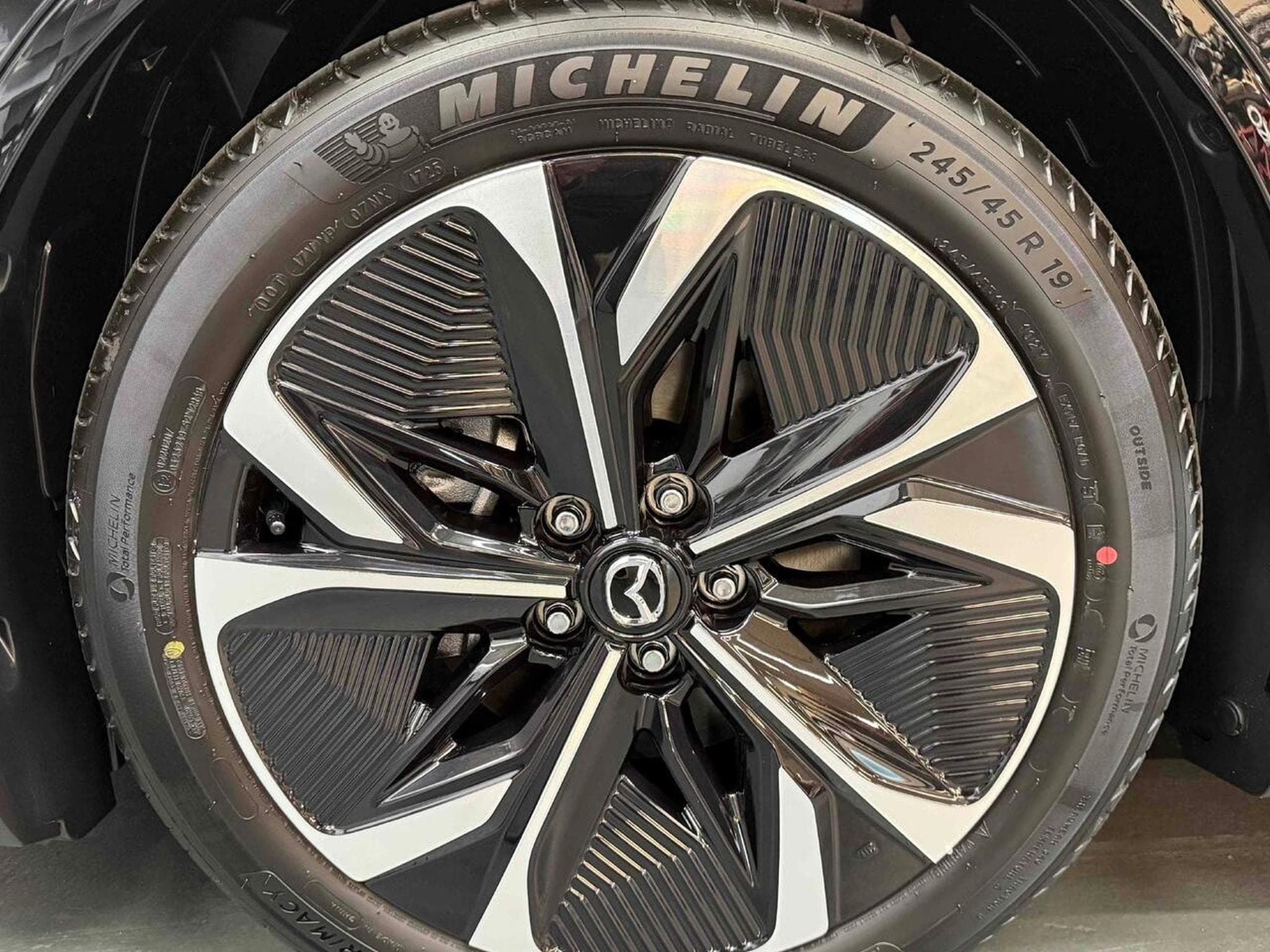 pneus – 19 - Foto 1