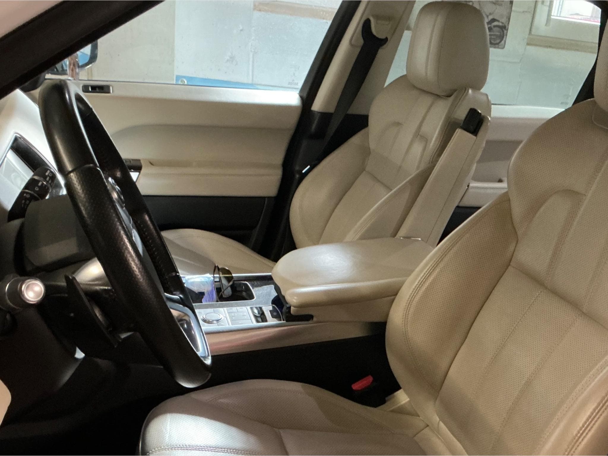 Land-Rover Range Rover Sport HSE 190 KW (2017) - Photo 2