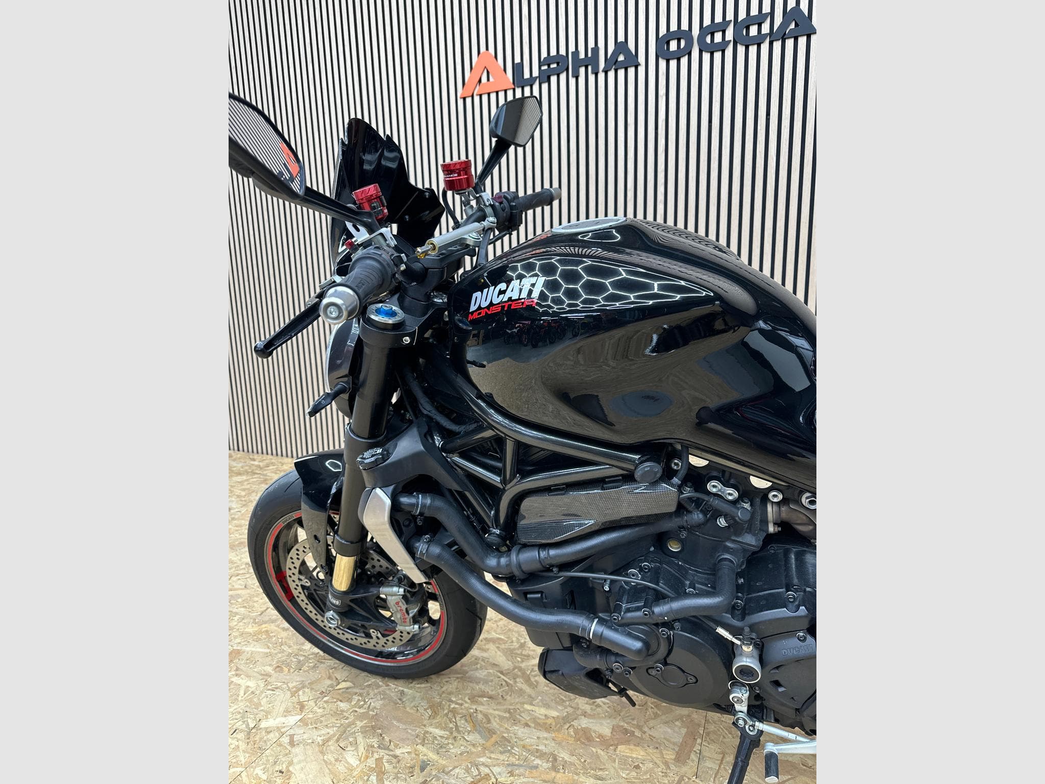 Ducati Monster 1200 R (2018) - Photo 5