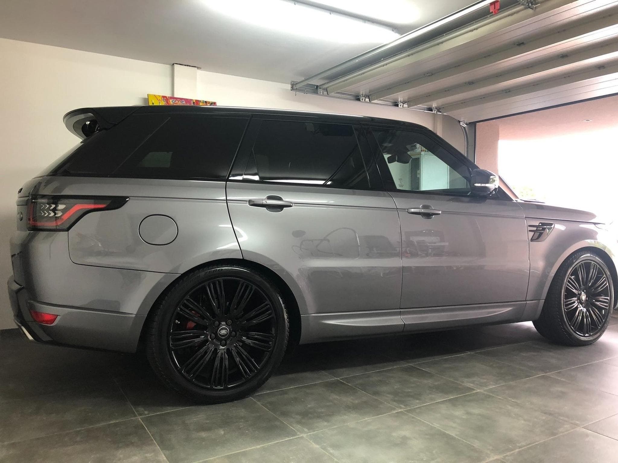 Land-Rover Range Rover Sport (2020) - Photo 4