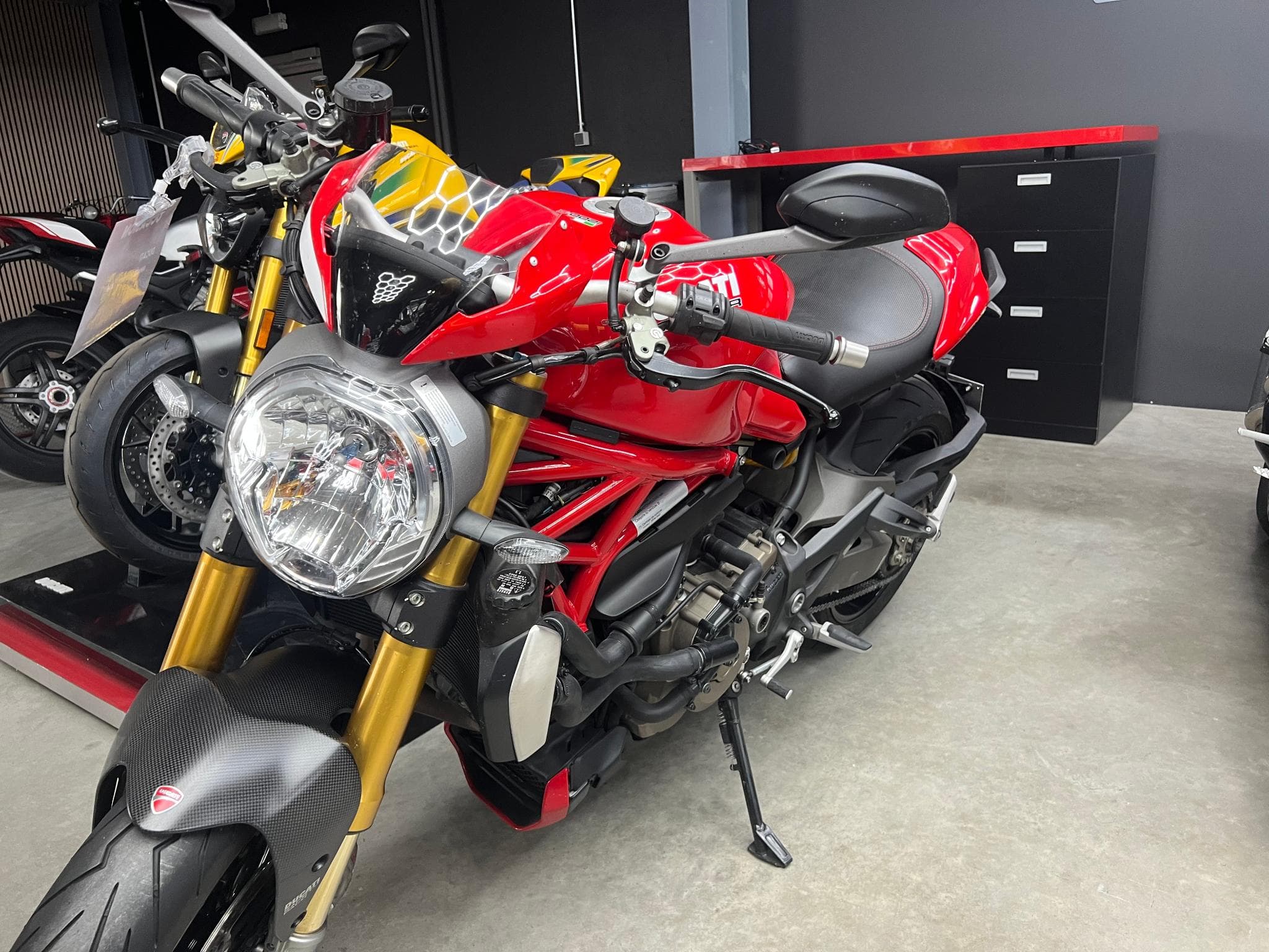 Ducati Monster 1200S (2014) - Photo 2