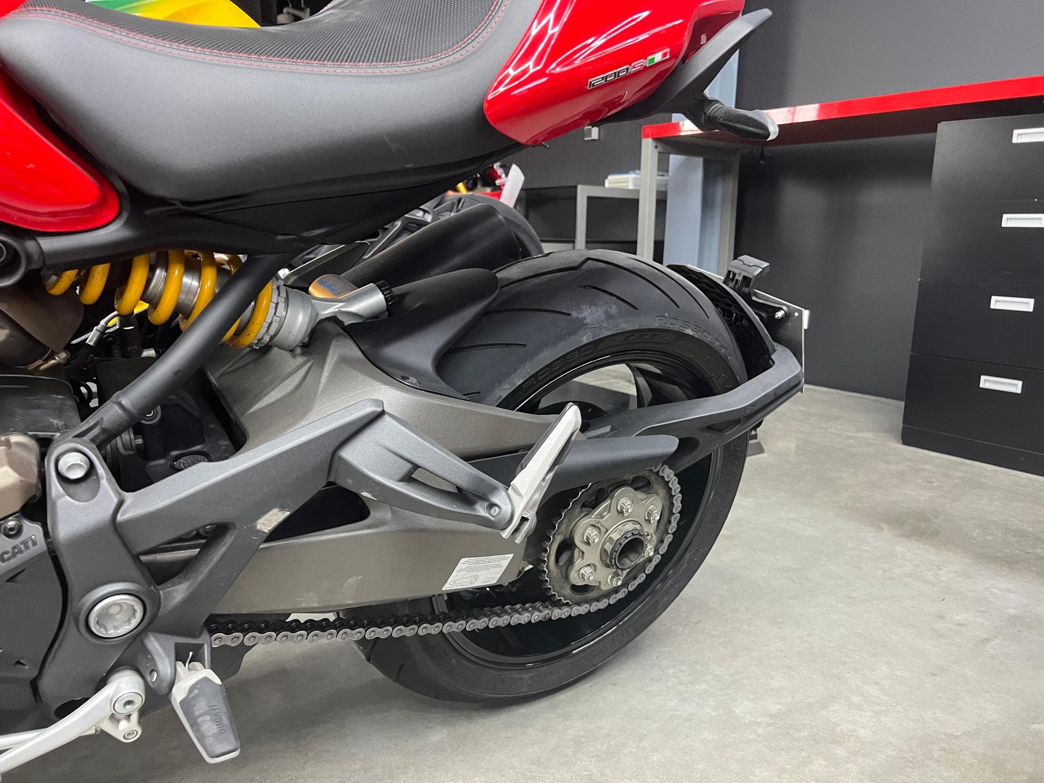 Ducati Monster 1200S (2014) - Photo 4