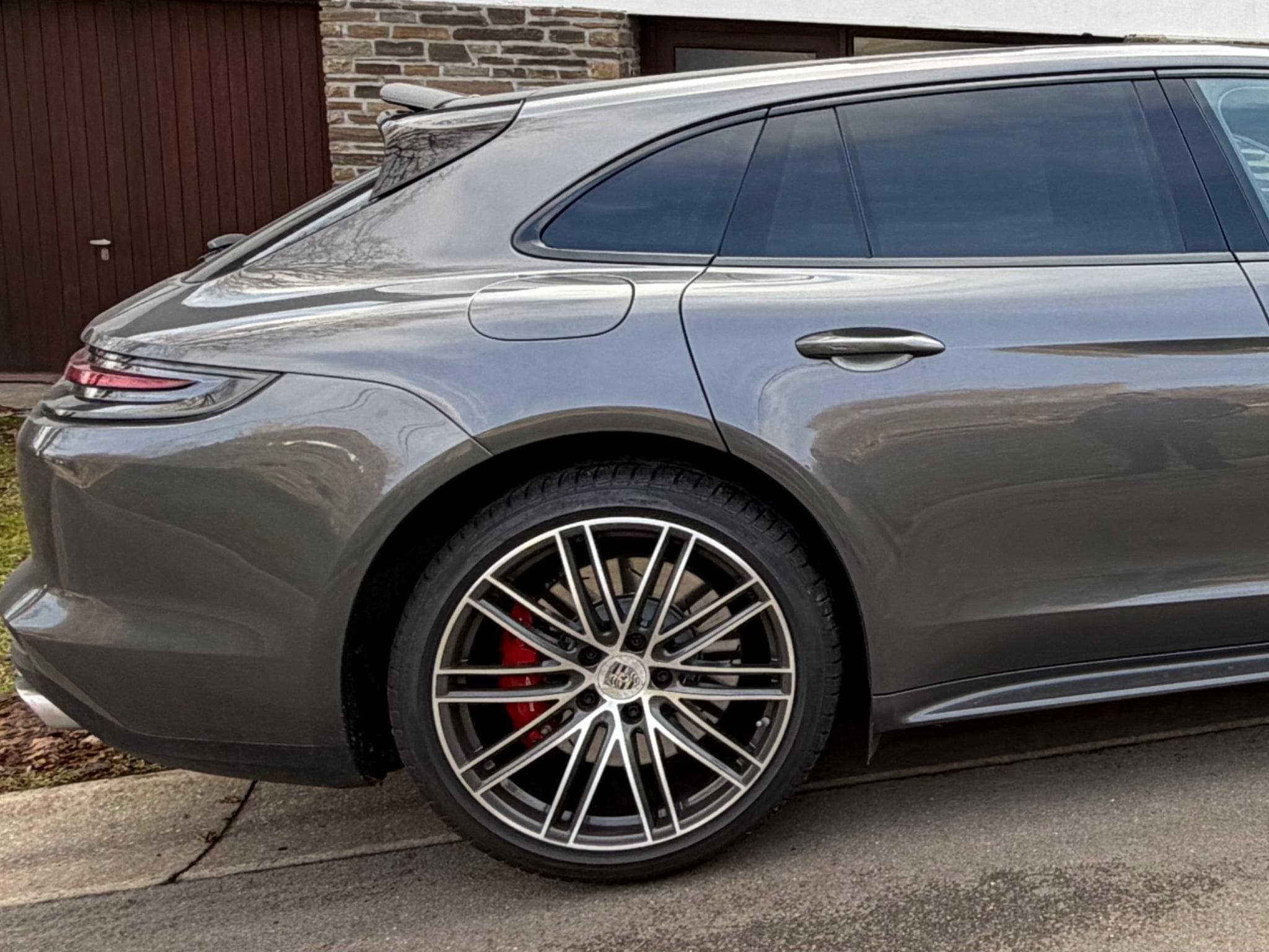 Porsche Panamera turbo sport (2017) - Photo 3