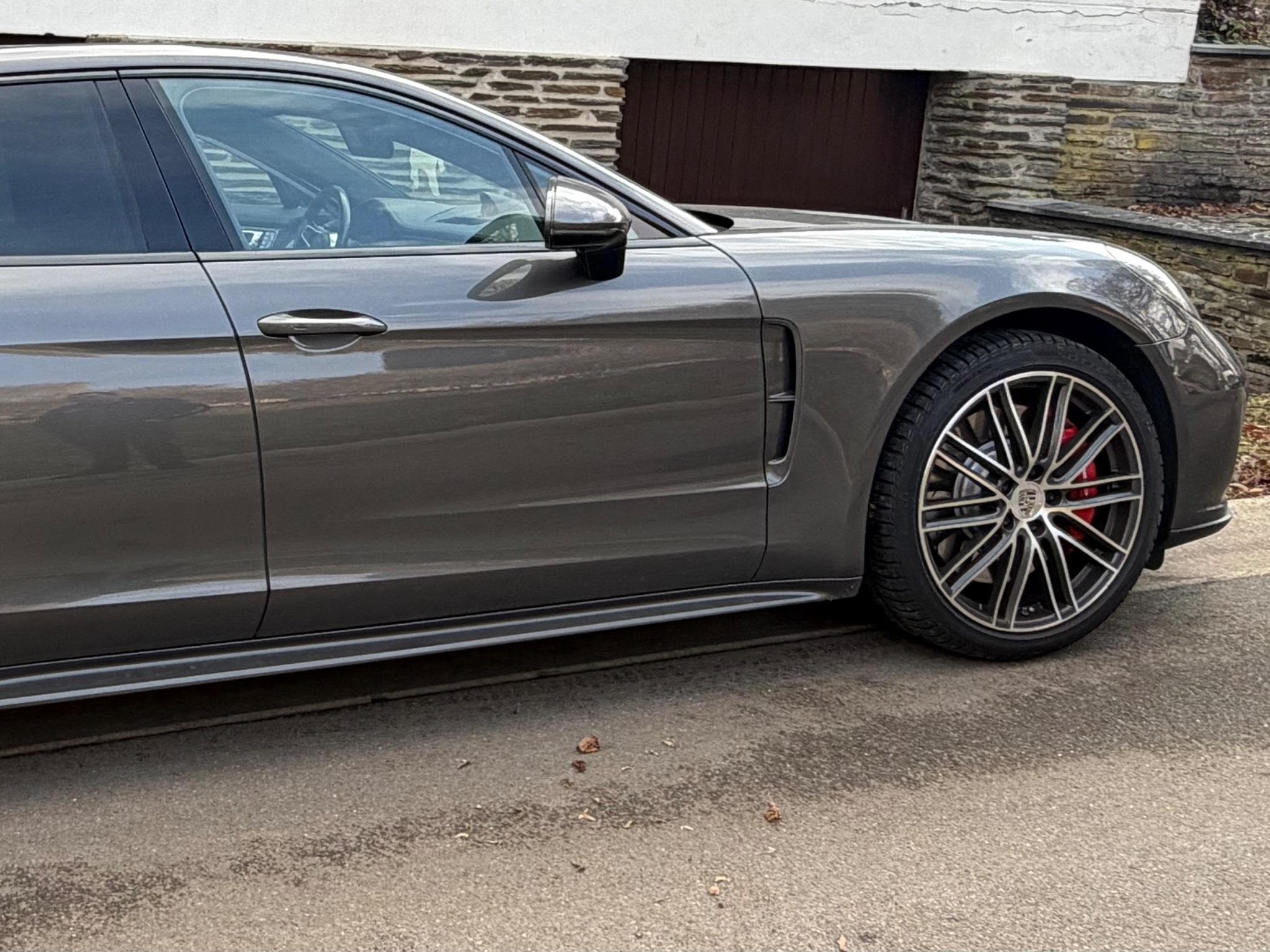 Porsche Panamera turbo sport (2017) - Photo 4