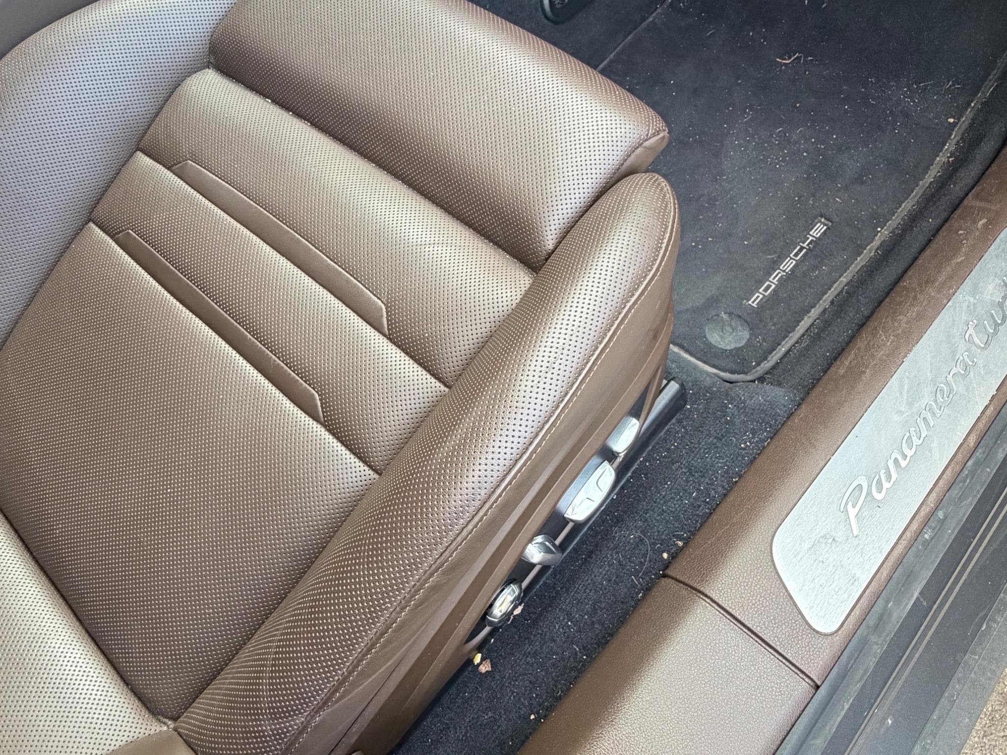 Porsche Panamera turbo sport (2017) - Photo 12