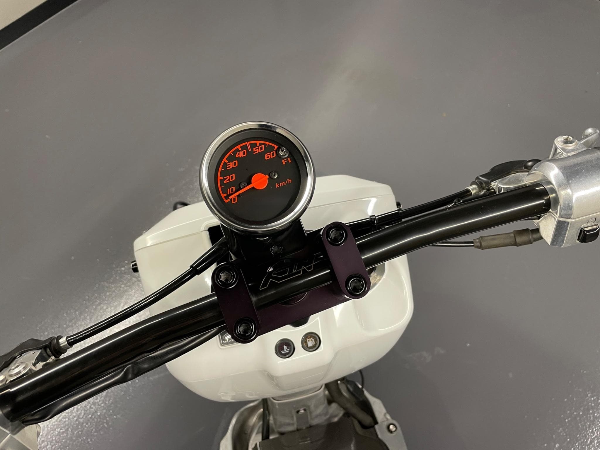 Honda Zoomer NPS50 PGM-FI (2010) - Photo 8