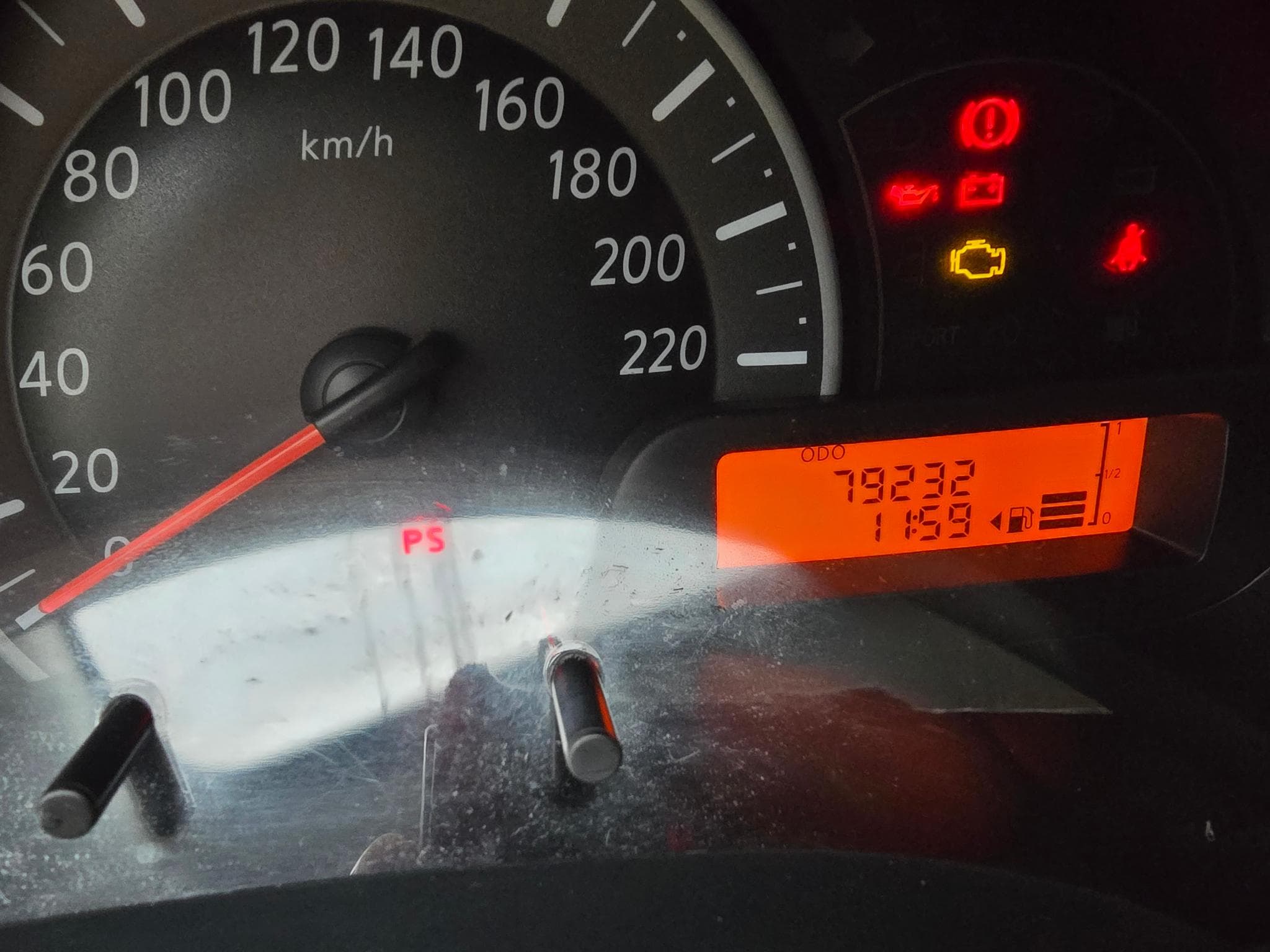 Nissan Micra (2013) - Photo 14