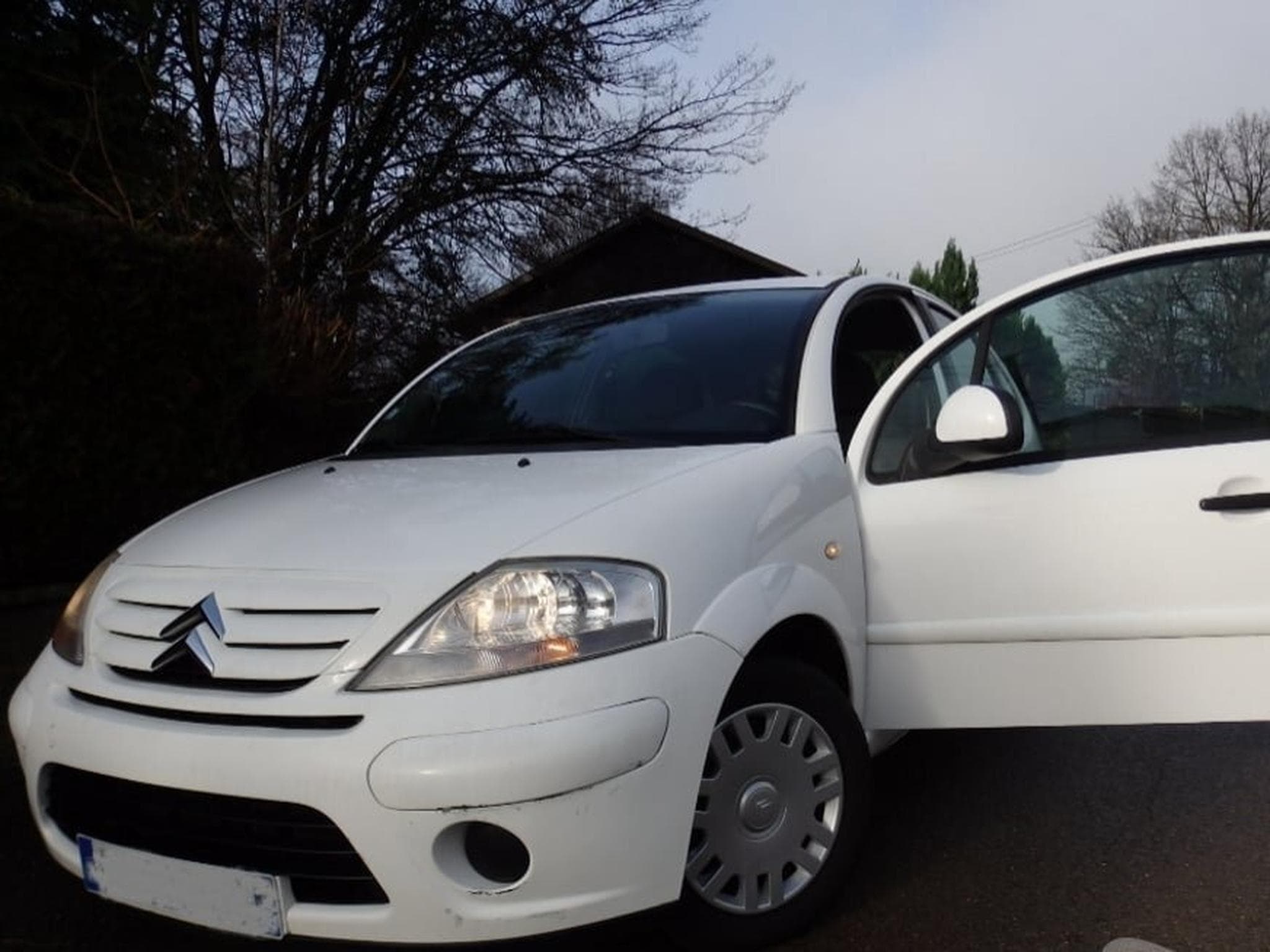 Citroën C4 1.4 HDi(70ch)Confort (2010) - Foto 3
