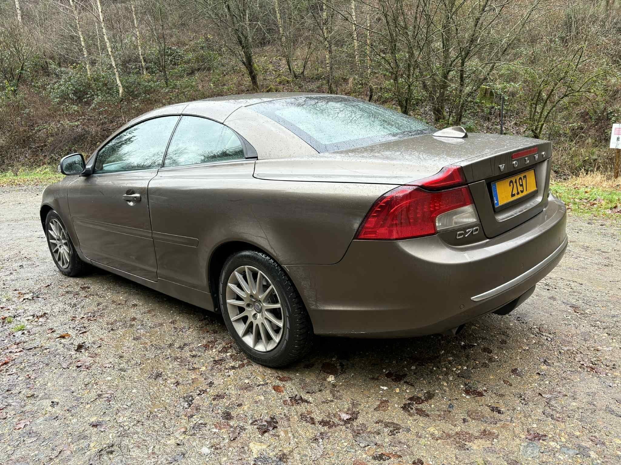 Volvo C70 2.0 D3 summum (2012) - Photo 3