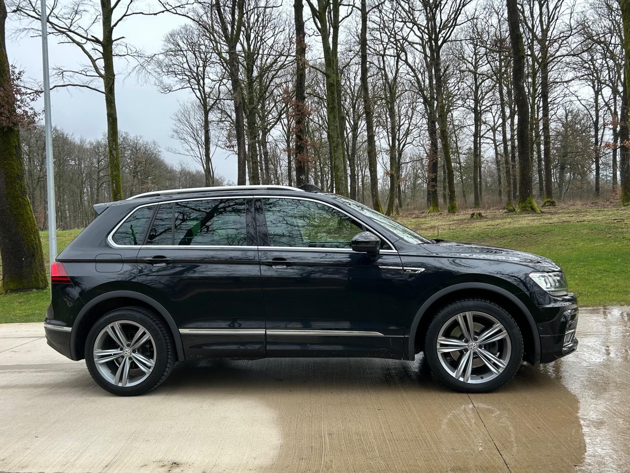 VW Tiguan 2.0 R Line DSG / 140 kw / Full options (2019) - Photo 7