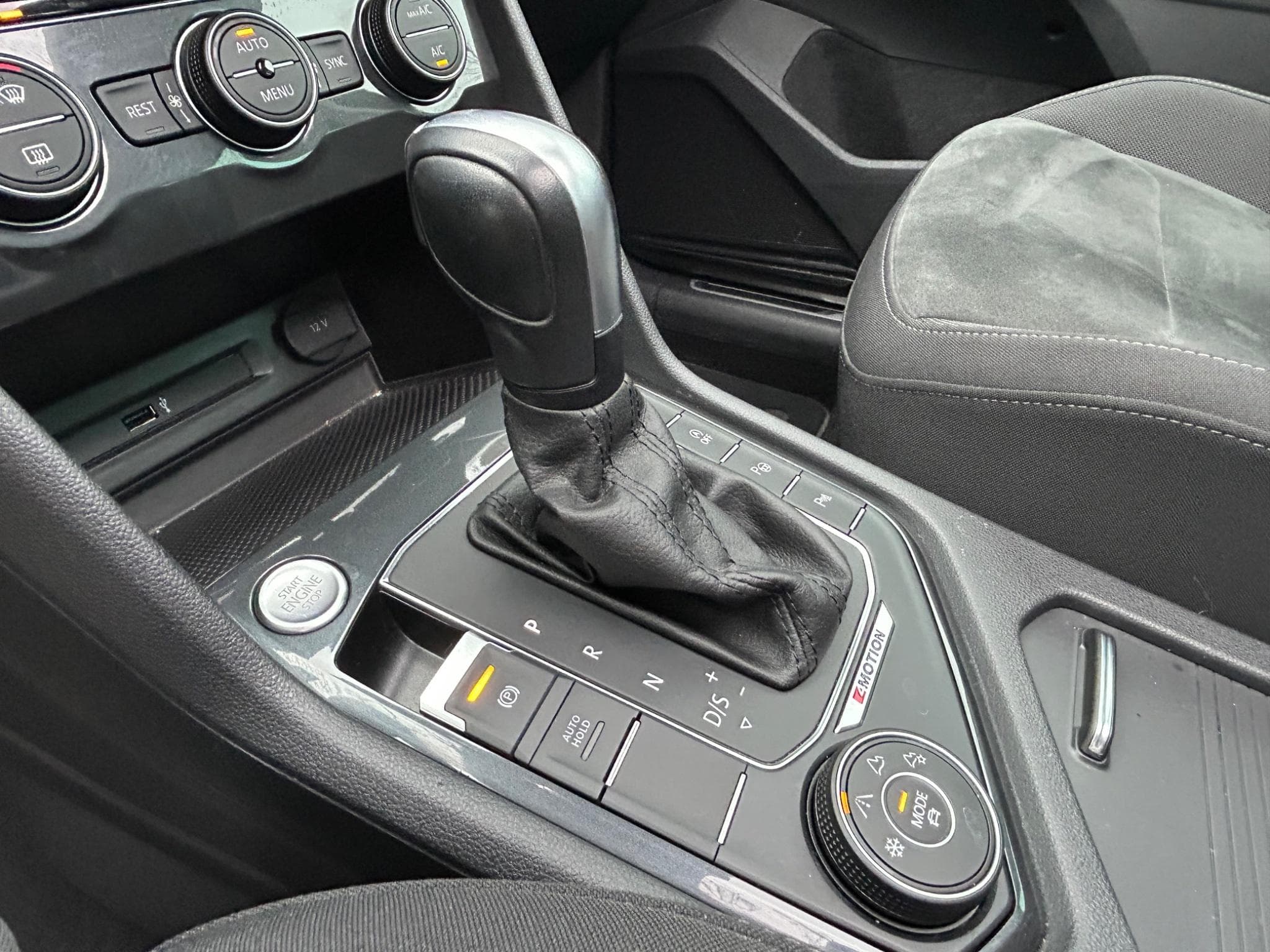 VW Tiguan 2.0 R Line DSG / 140 kw / Full options (2019) - Photo 10