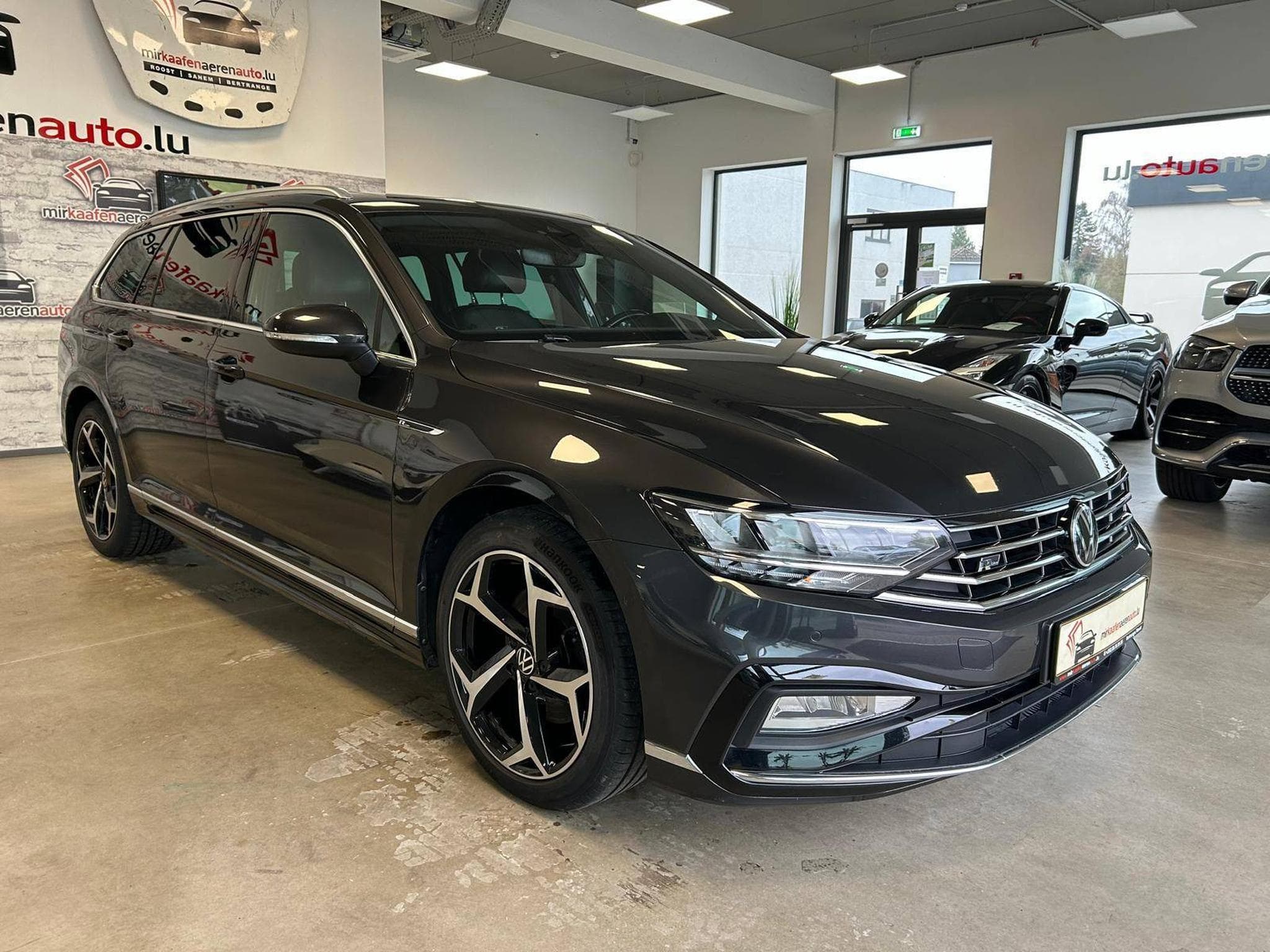 VW Passat R-Line (2021) - Foto 2