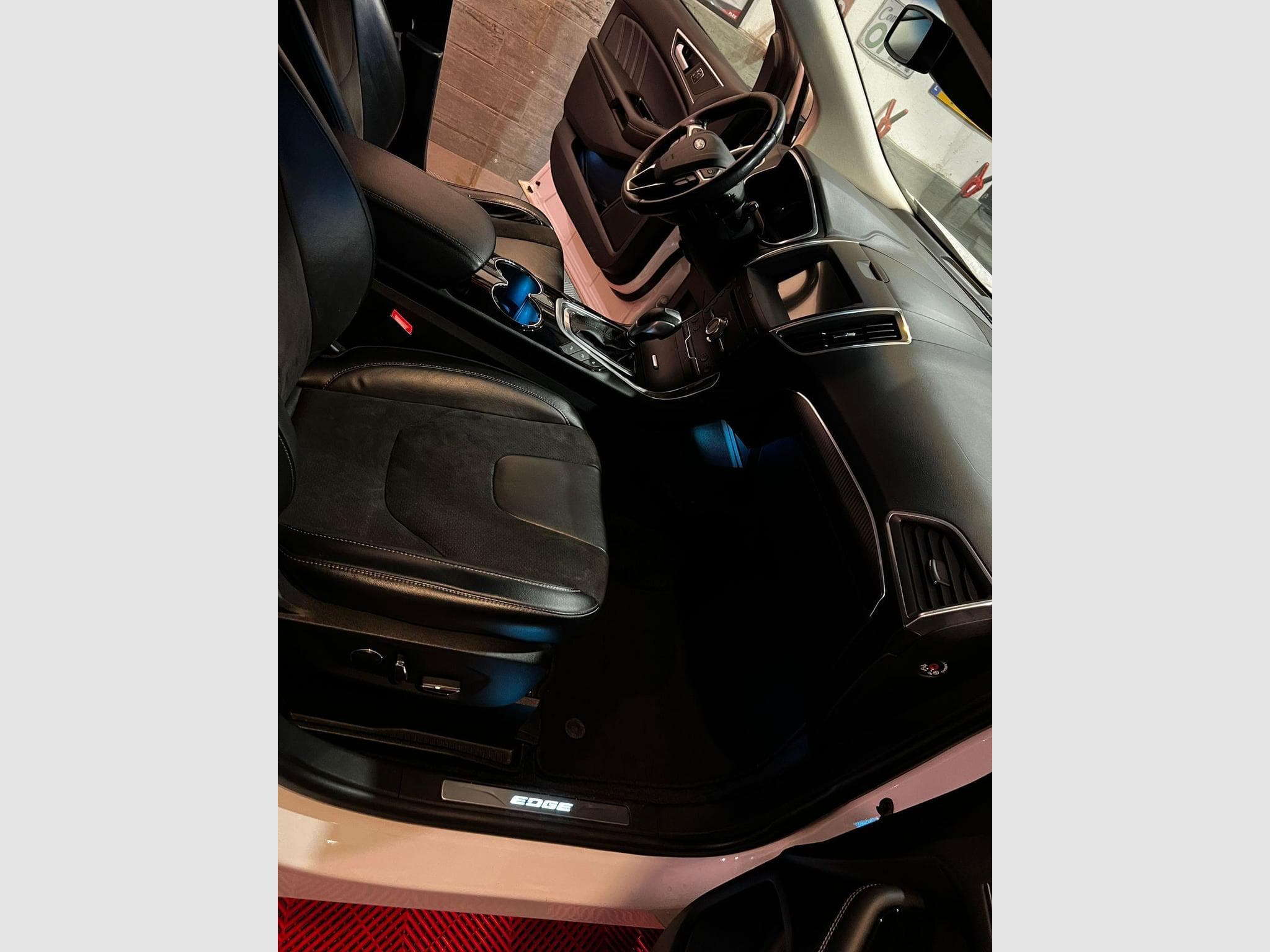 Ford Edge 2.0 TDCI ST-Line/4x4/2.Hd/Kamera/Leder/Panorama/Navi (2017) - Photo 10