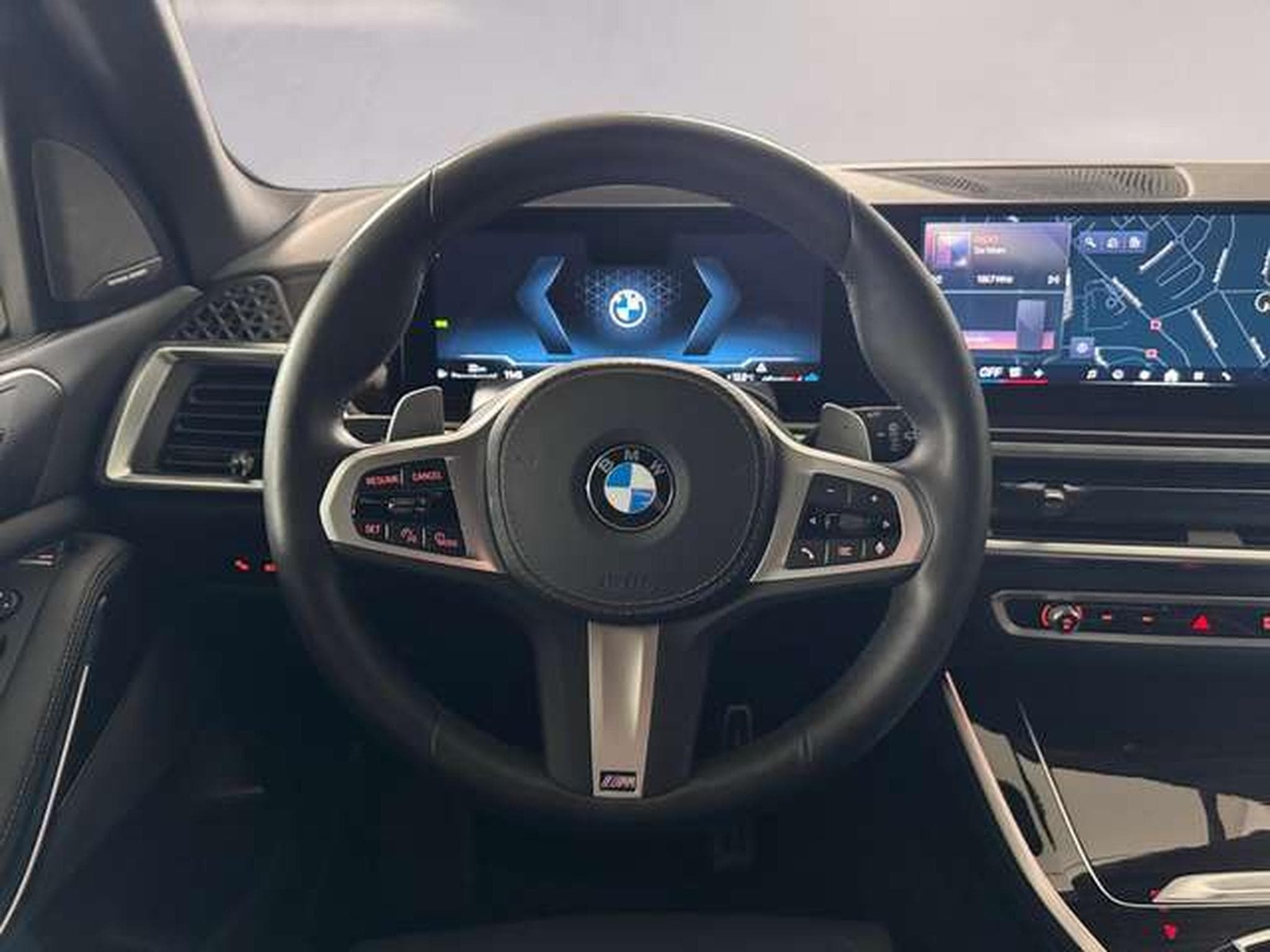BMW X5 xDrive30d Gestiksteuerung DAB (2025) - Photo 12