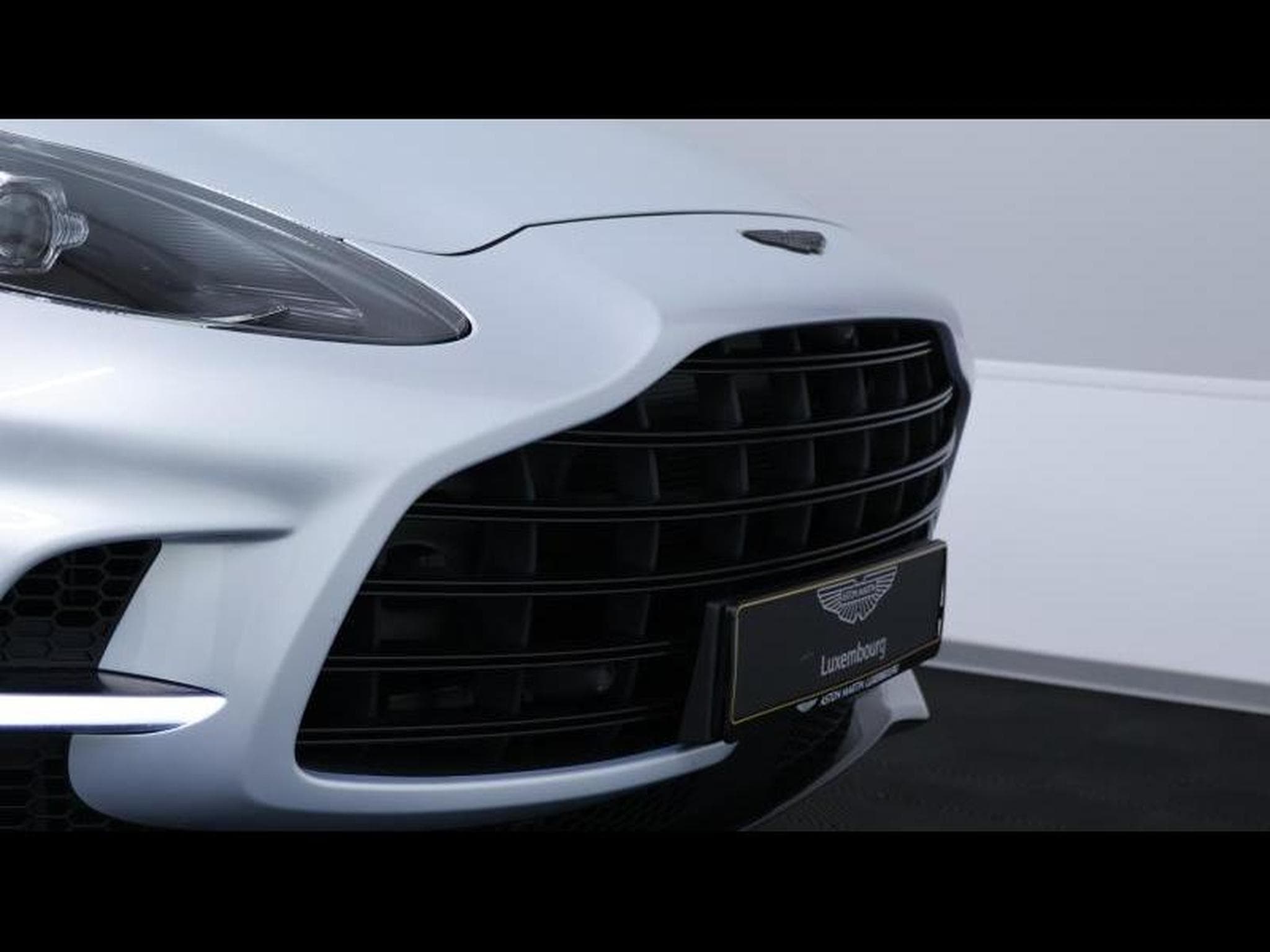Aston-Martin DBX 707 V8 (2025) - Photo 9