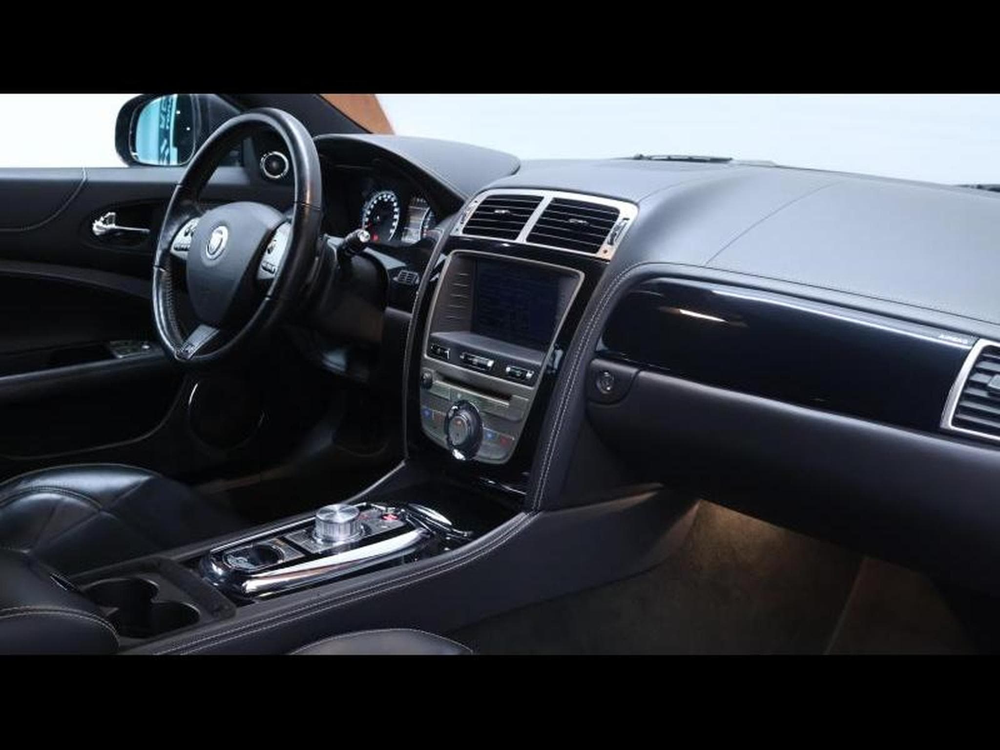 Jaguar XKR 5.0 V8 530 75th coupe * 75 exemplaires au monde * (2011) - Foto 17