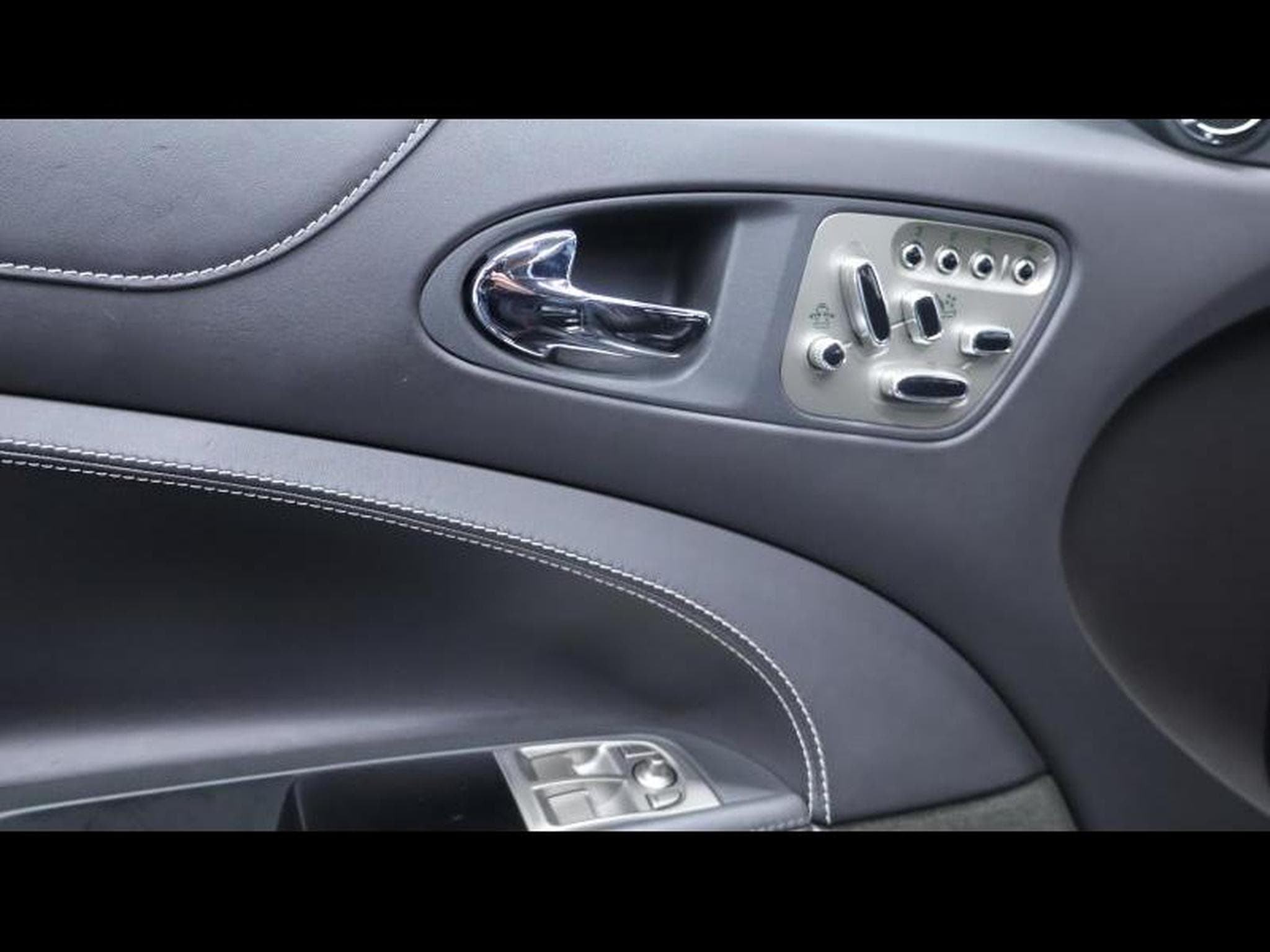 Jaguar XKR 5.0 V8 530 75th coupe * 75 exemplaires au monde * (2011) - Foto 26