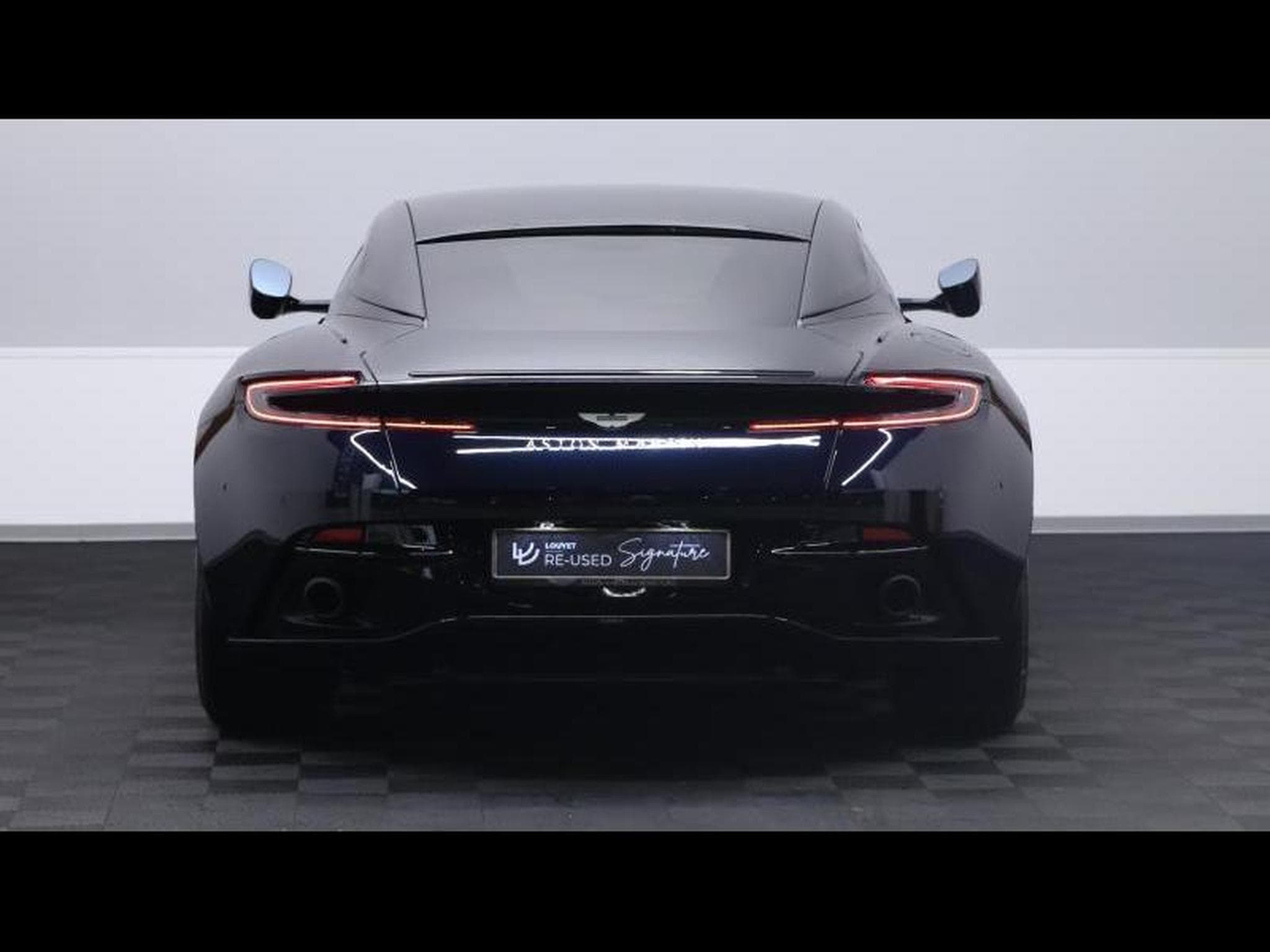Aston-Martin DB12 Coupé (2025) - Photo 5