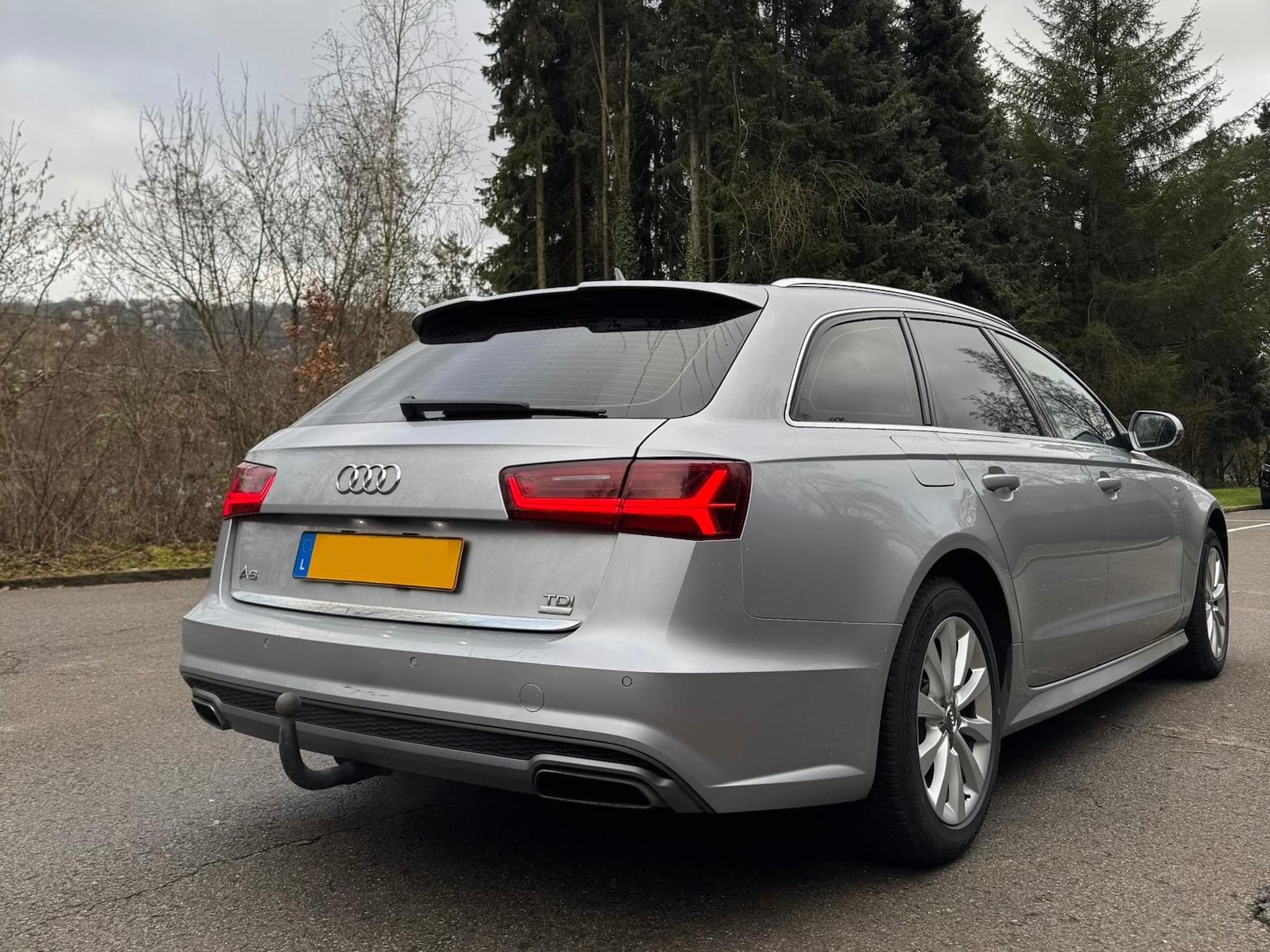 Audi A6 2.0TDI Ultra S-line (2018) - Photo 2