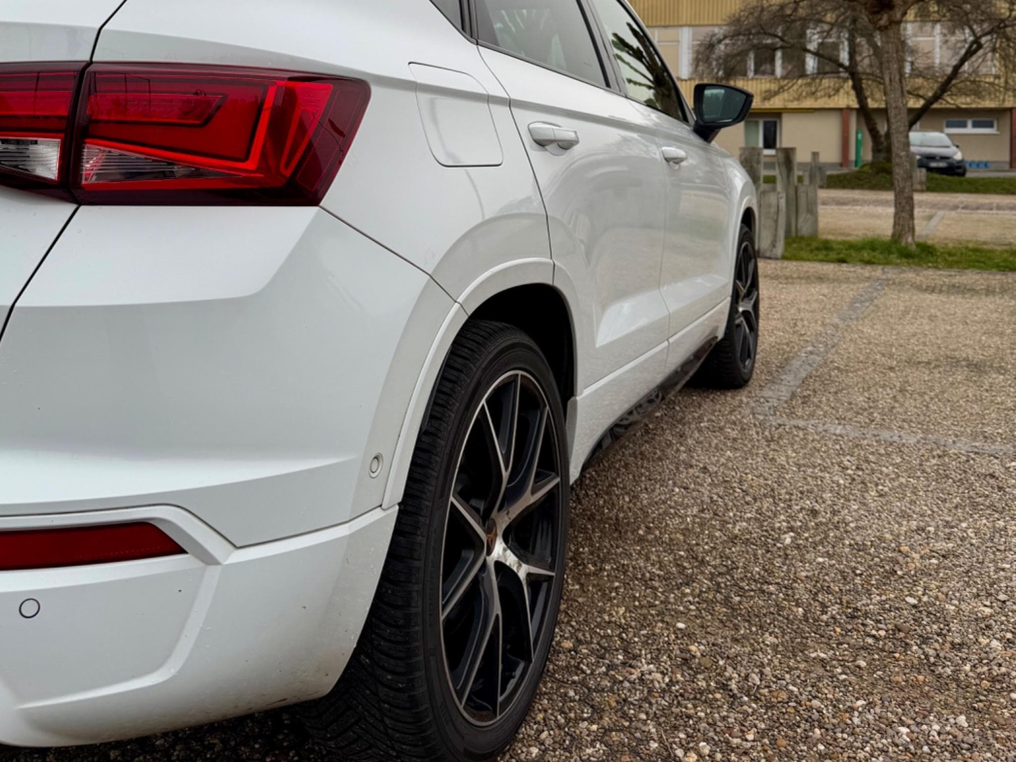 Cupra Ateca 2.0TSI DSG 4 Drive (2019) - Photo 4