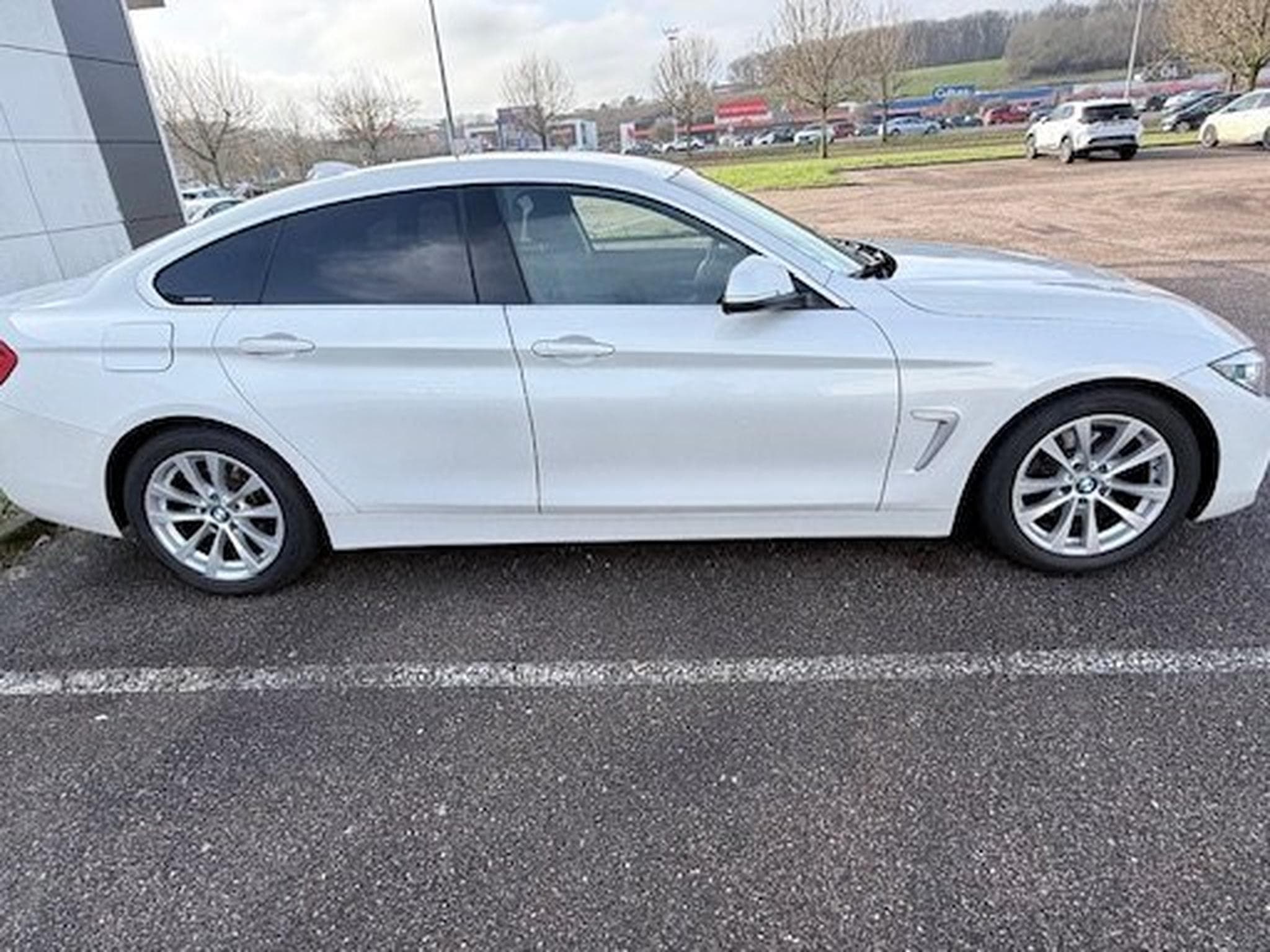 BMW 418 Business Design (2019) - Foto 1