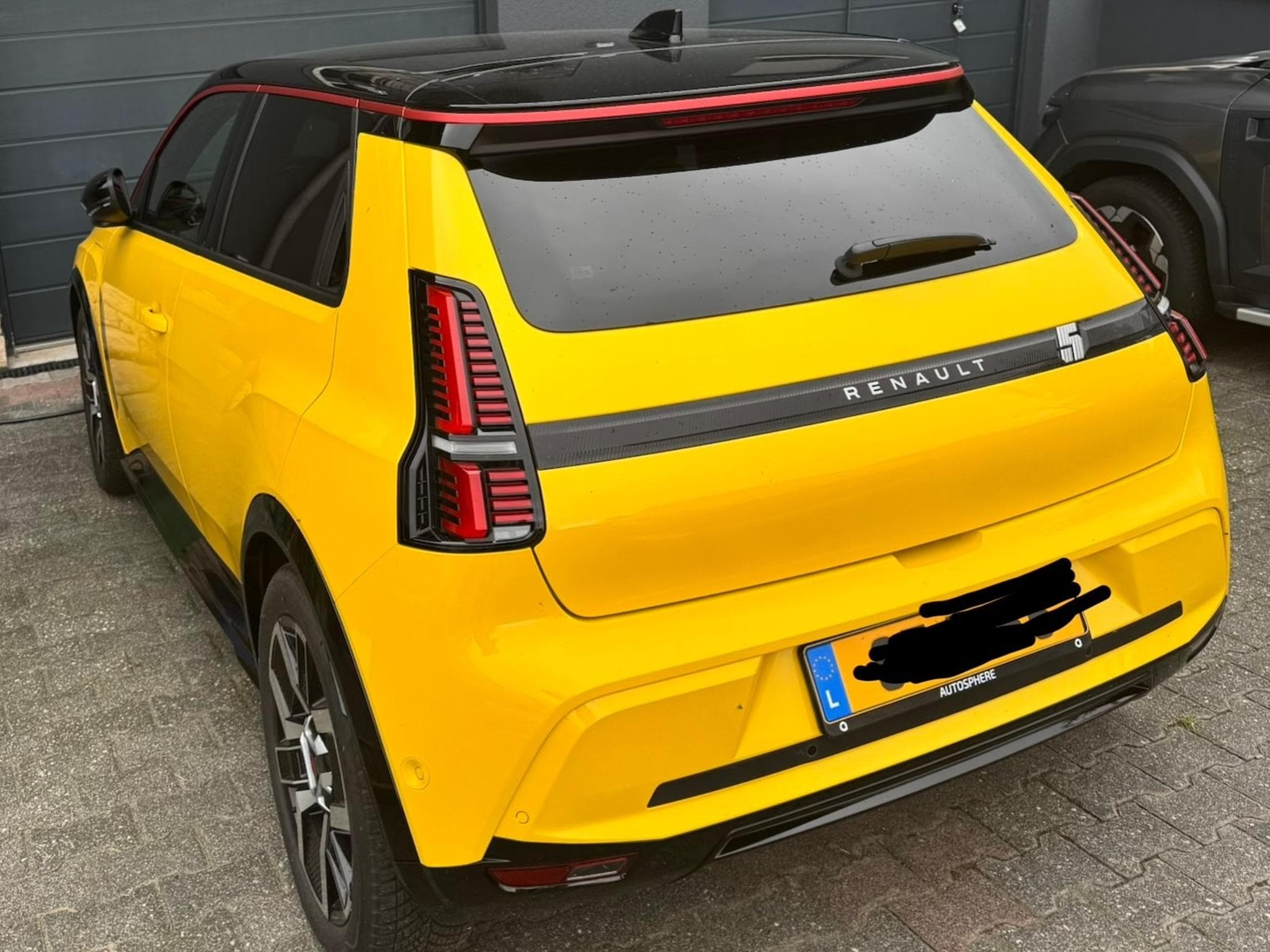 Renault R5 Electrique Iconic 150 (2025) - Photo 1