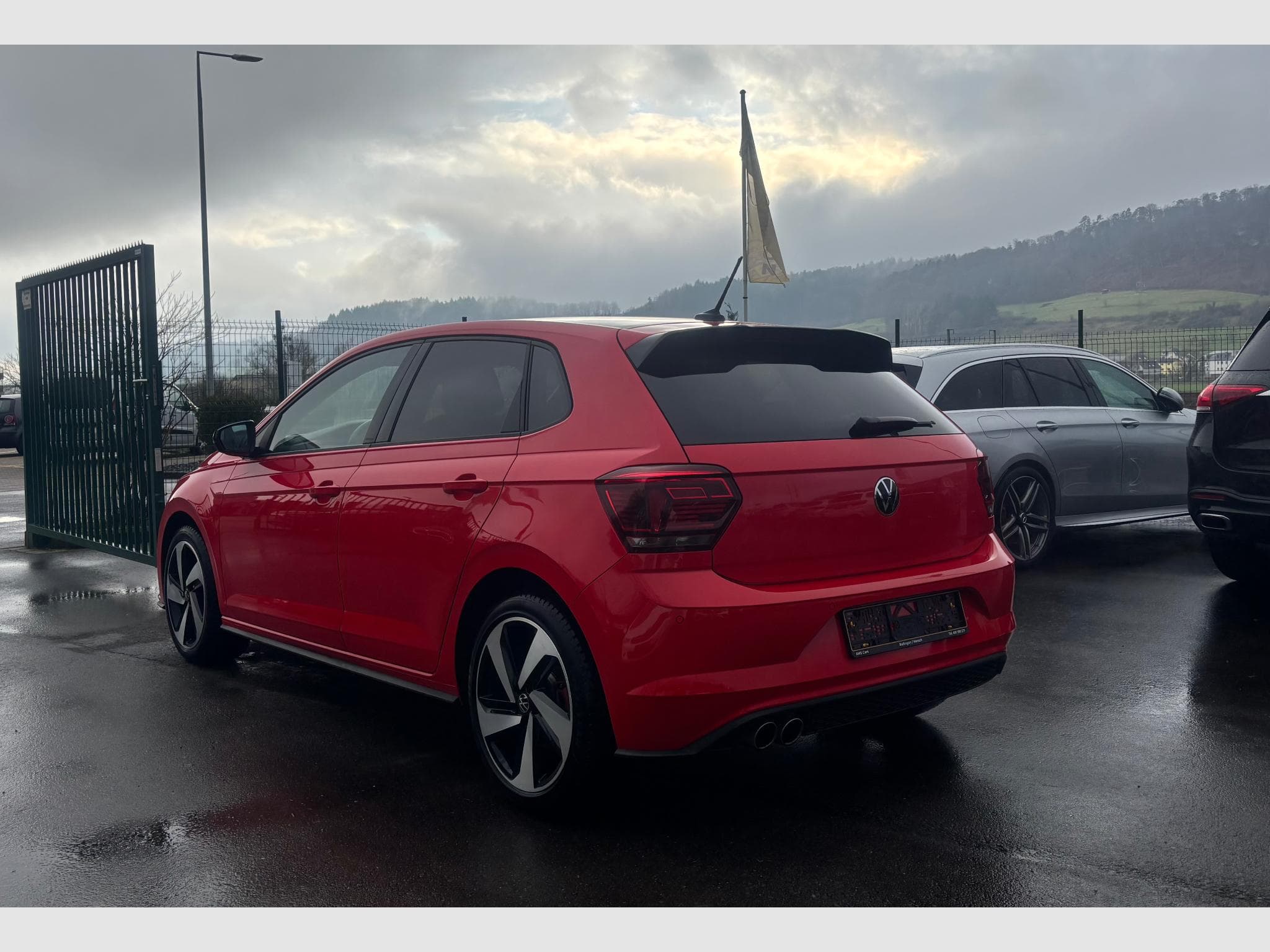 VW Polo GTI 2.0 TSI 200ch DSG (2020) - Photo 2
