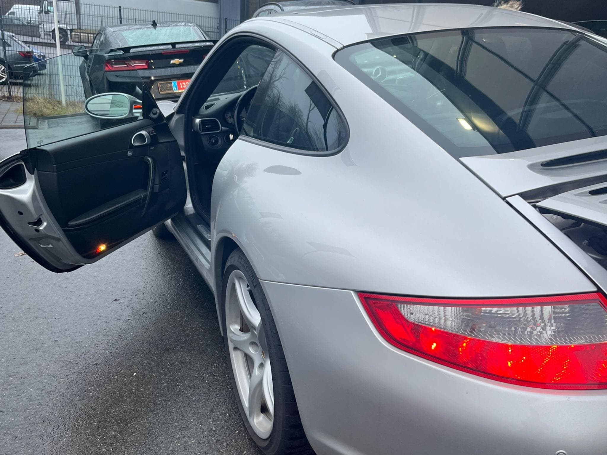 Porsche 911 997 4S (2007) - Photo 2