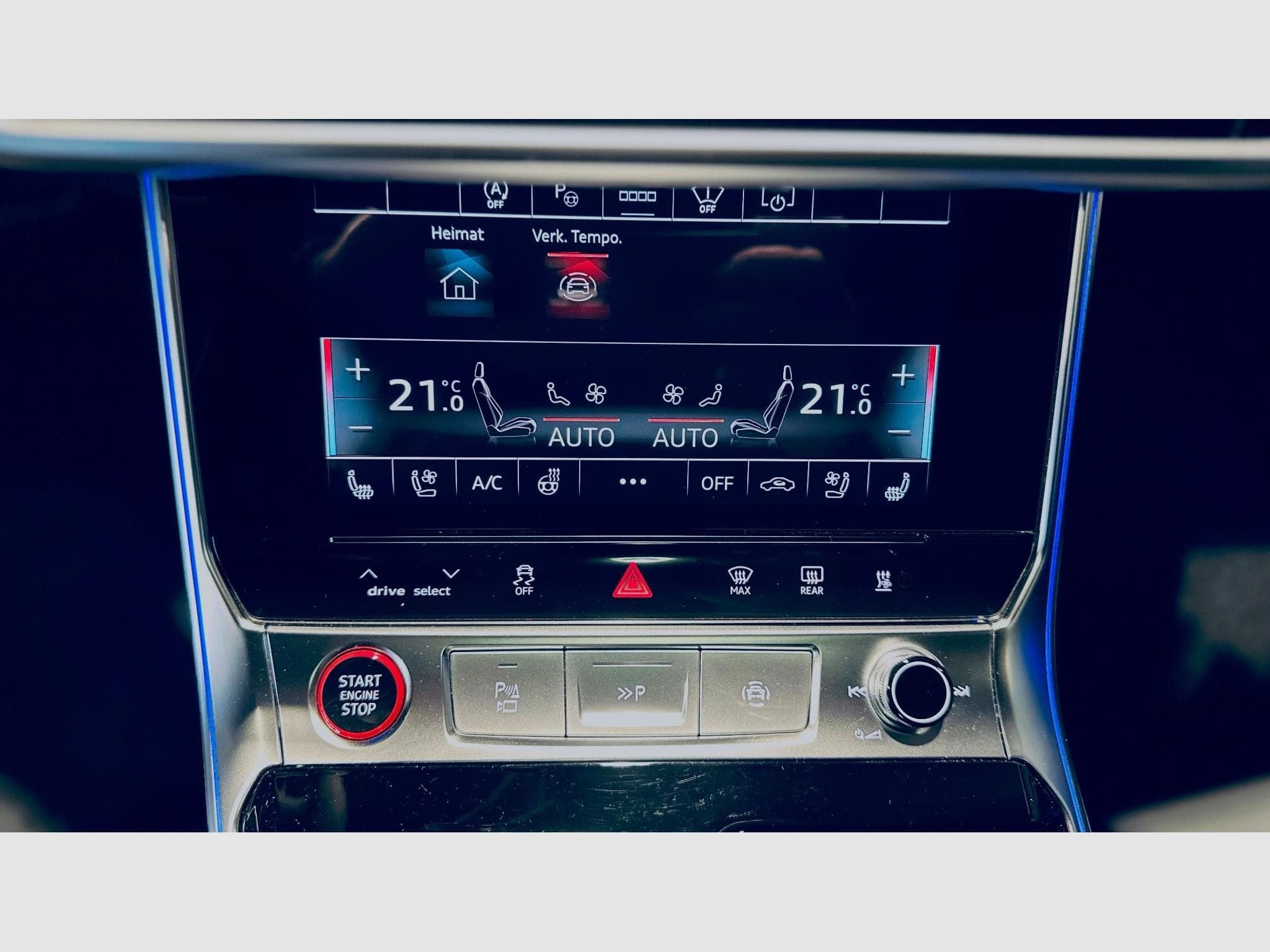 Audi RS6 RS6 AVANT PERFORMANCE QUATTRO TIPTRONIC (2025) - Photo 8