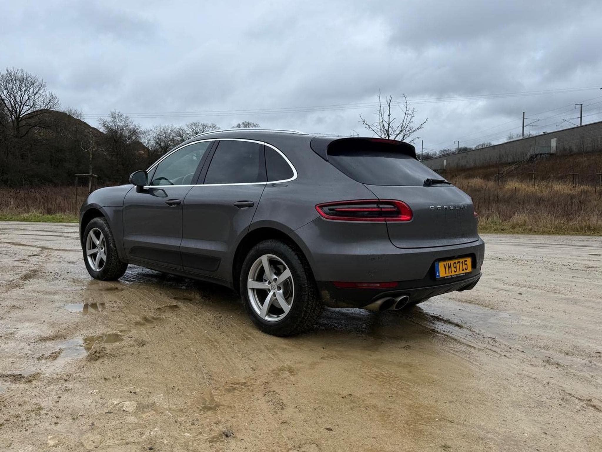 Porsche Macan S (2017) - Photo 2