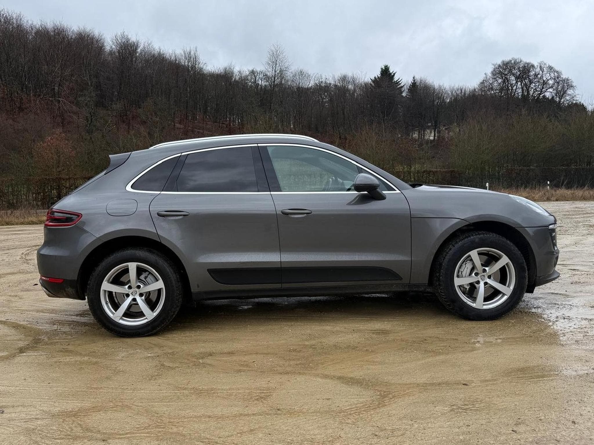 Porsche Macan S (2017) - Photo 10
